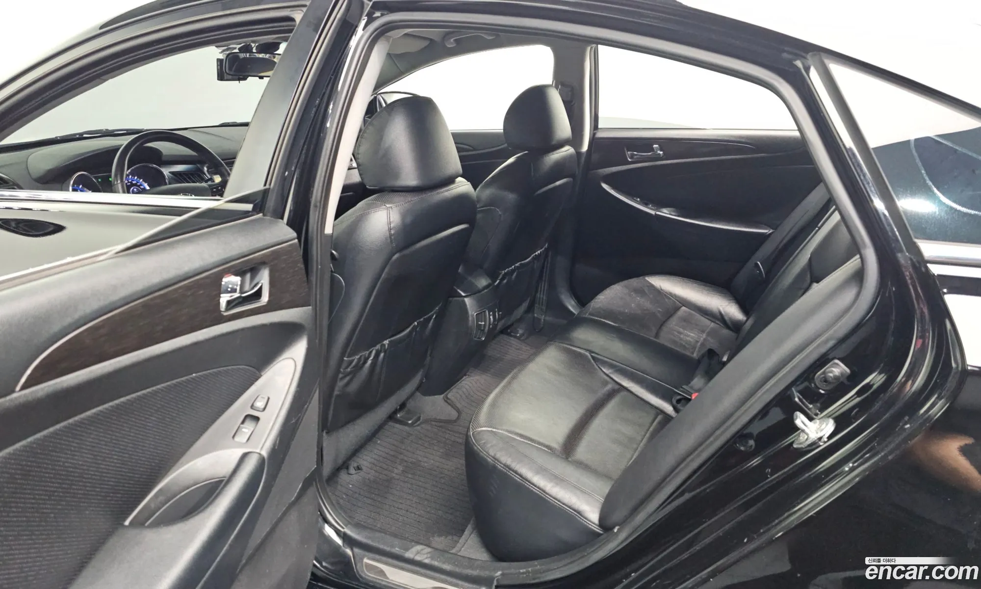 Hyundai YF Sonata 2012 KMHEC41LBCA452764 — 28