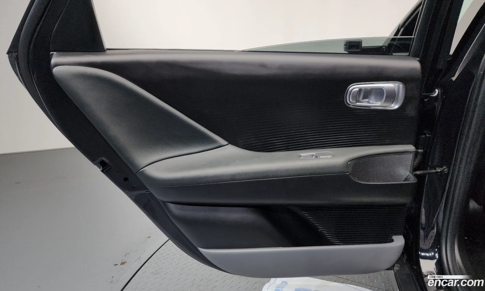 Hyundai Ioniq 6 2023 — 40