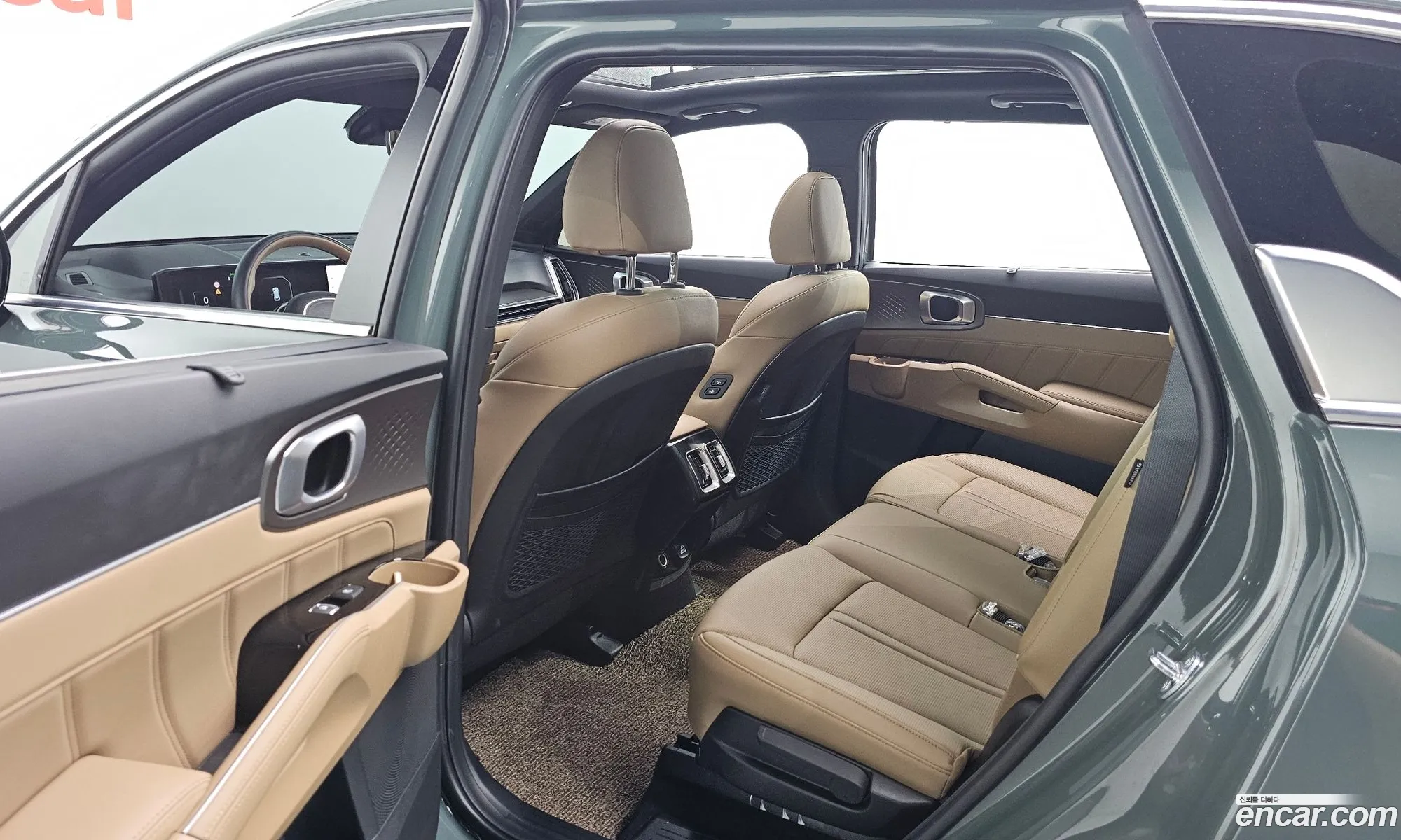 Kia Sorento 2025 KNARM81FHSA366941 — 10