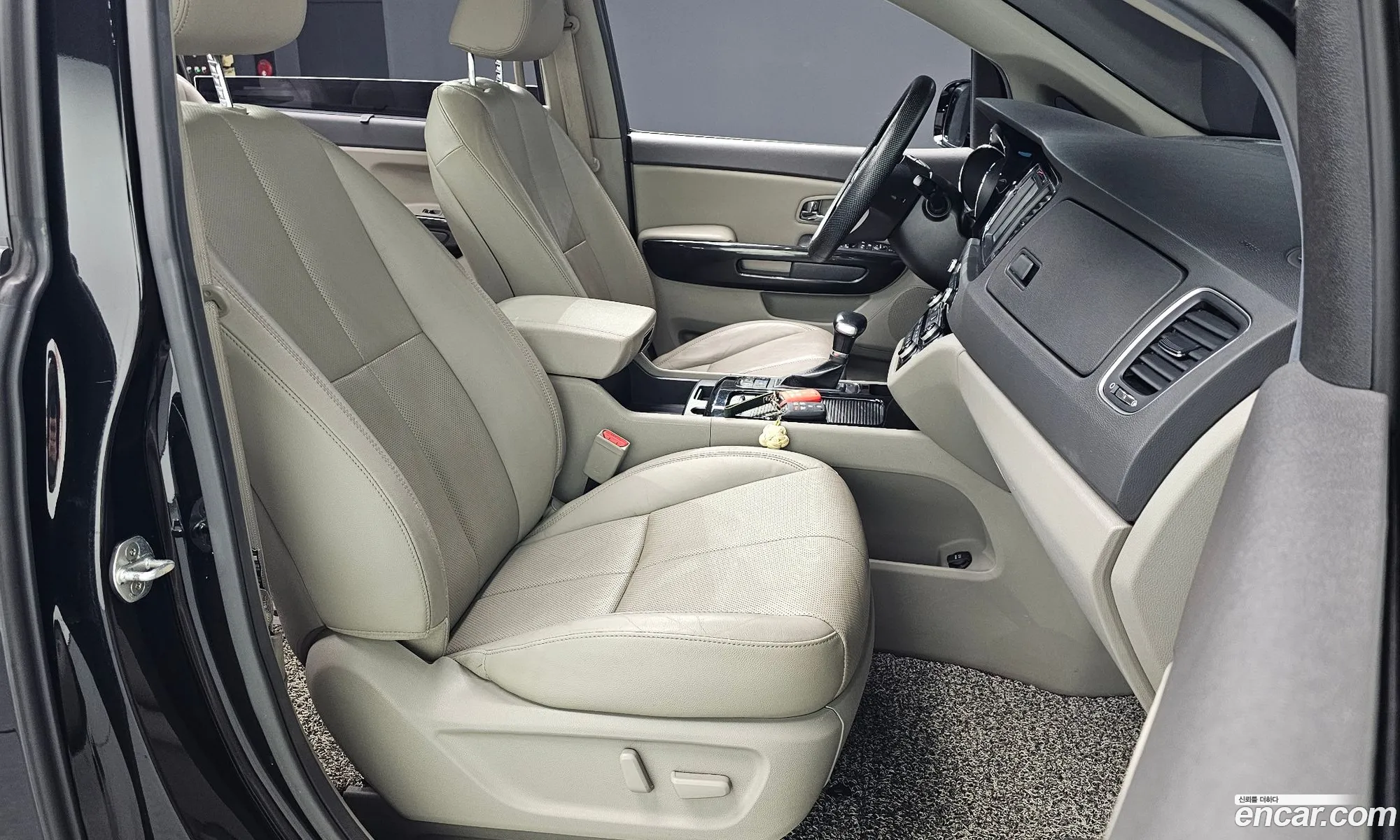Kia Carnival 2016 KNAME81ABHS258827 — 20