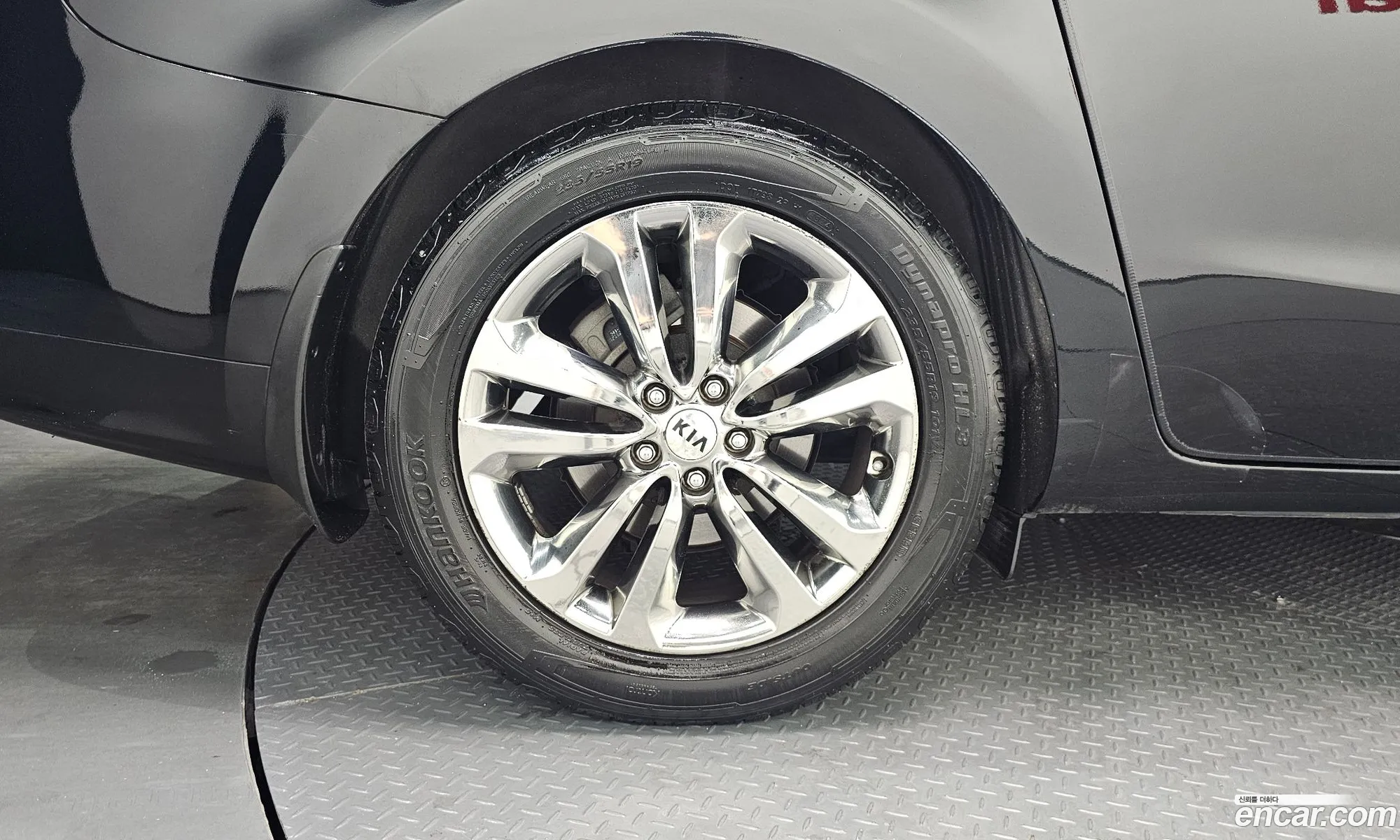 Kia Carnival 2016 KNAME81ABHS258827 — 11