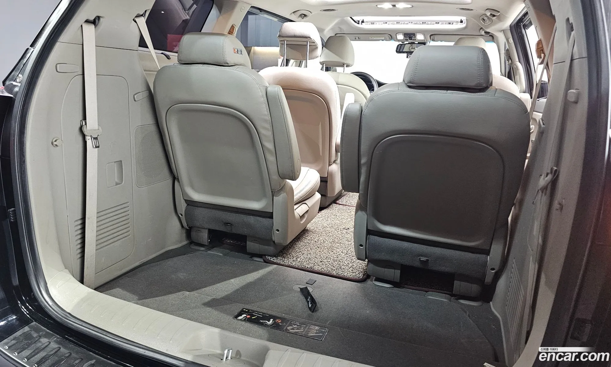 Kia Carnival 2016 KNAME81ABHS258827 — 9