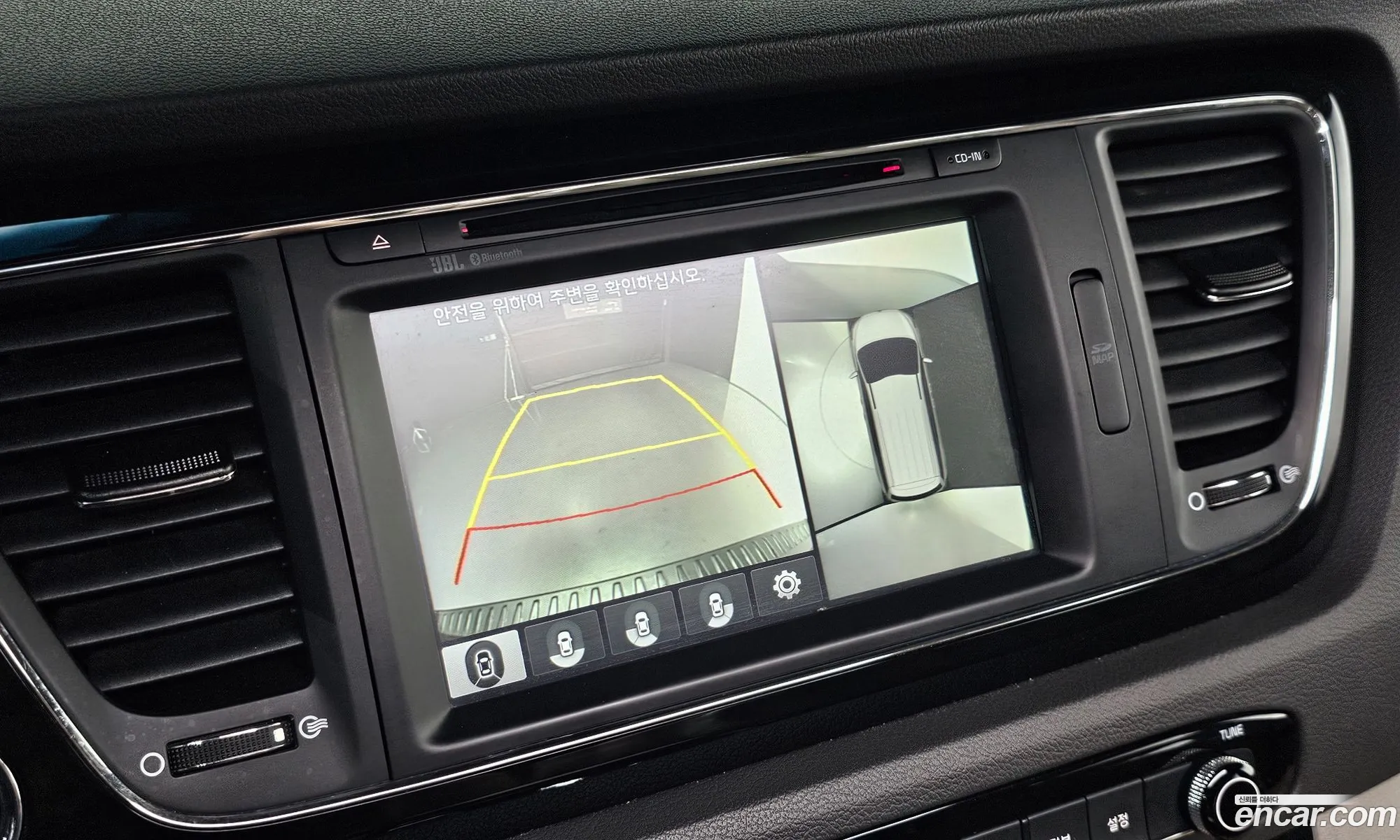 Kia Carnival 2016 KNAME81ABHS258827 — 29