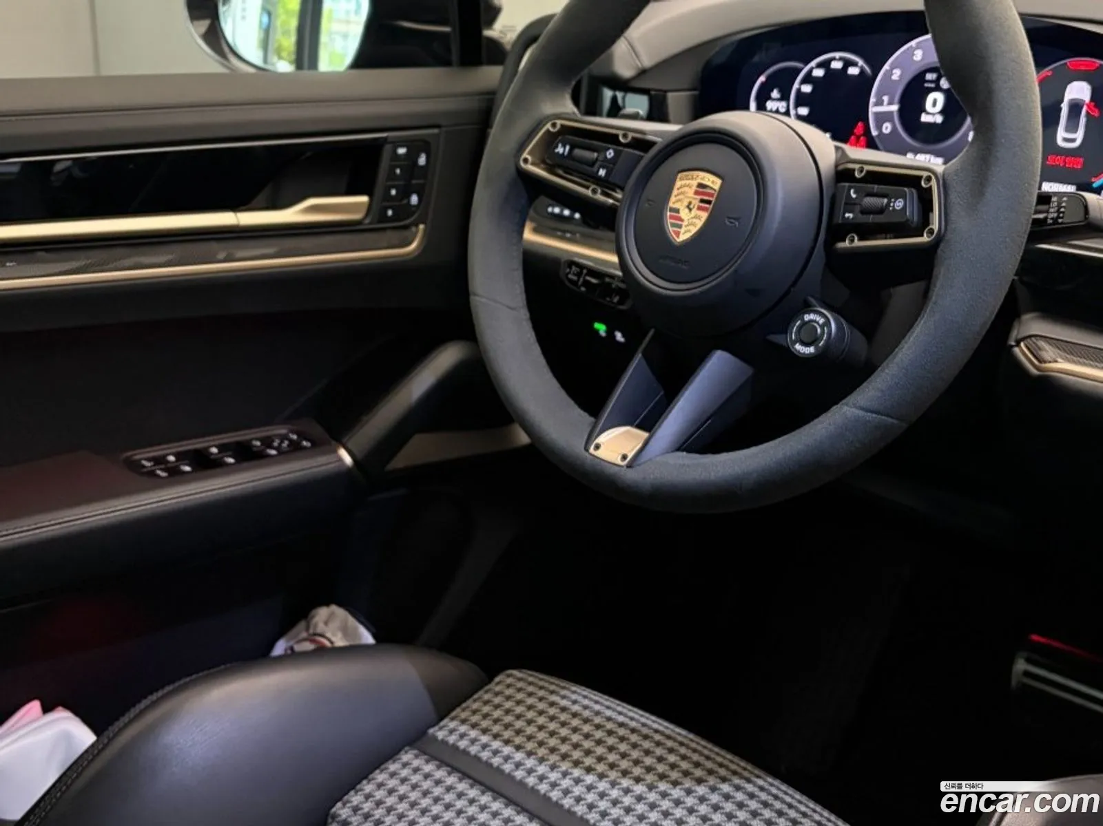 Porsche Cayenne 2024 — 9