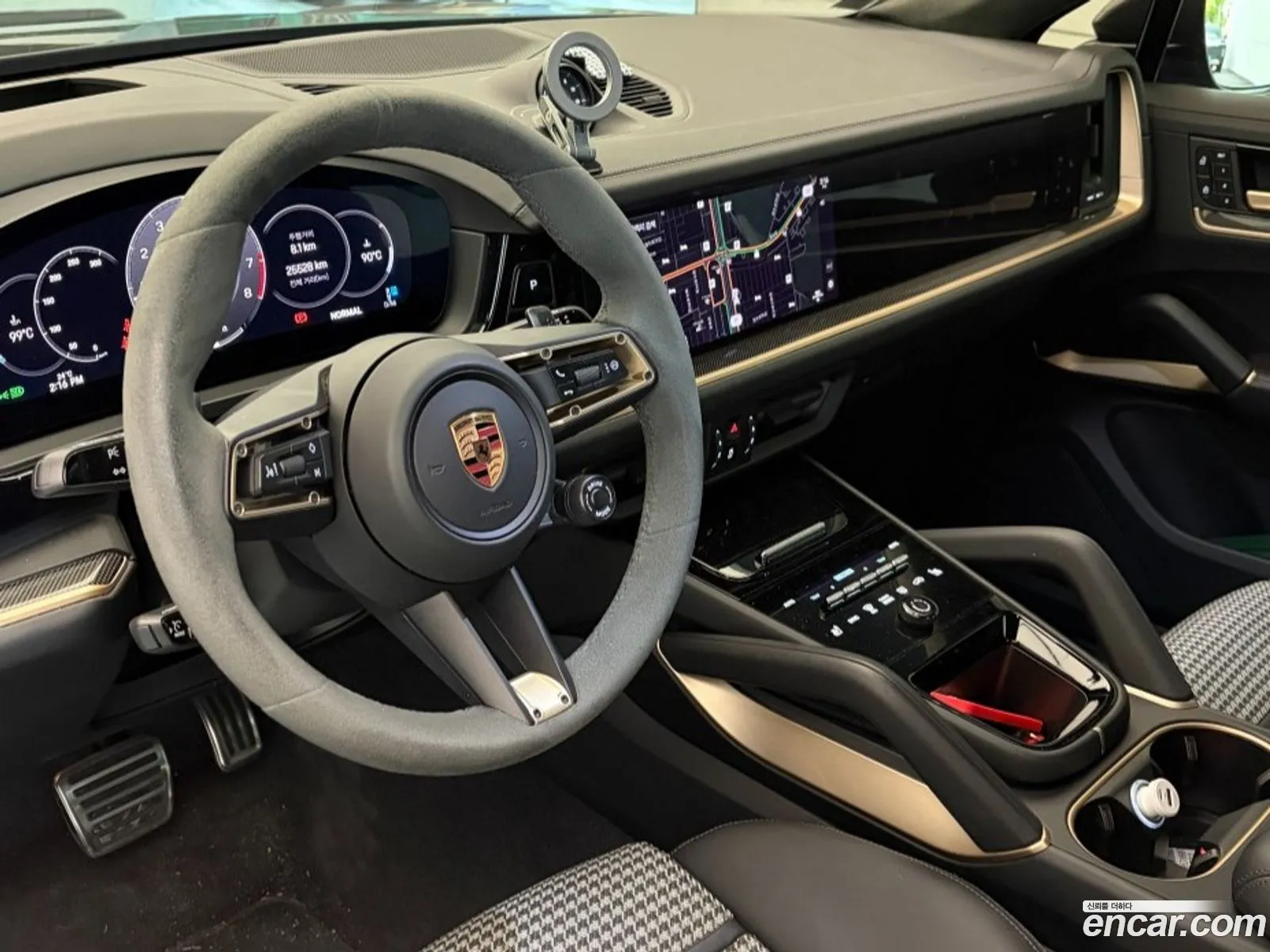 Porsche Cayenne 2024 — 12