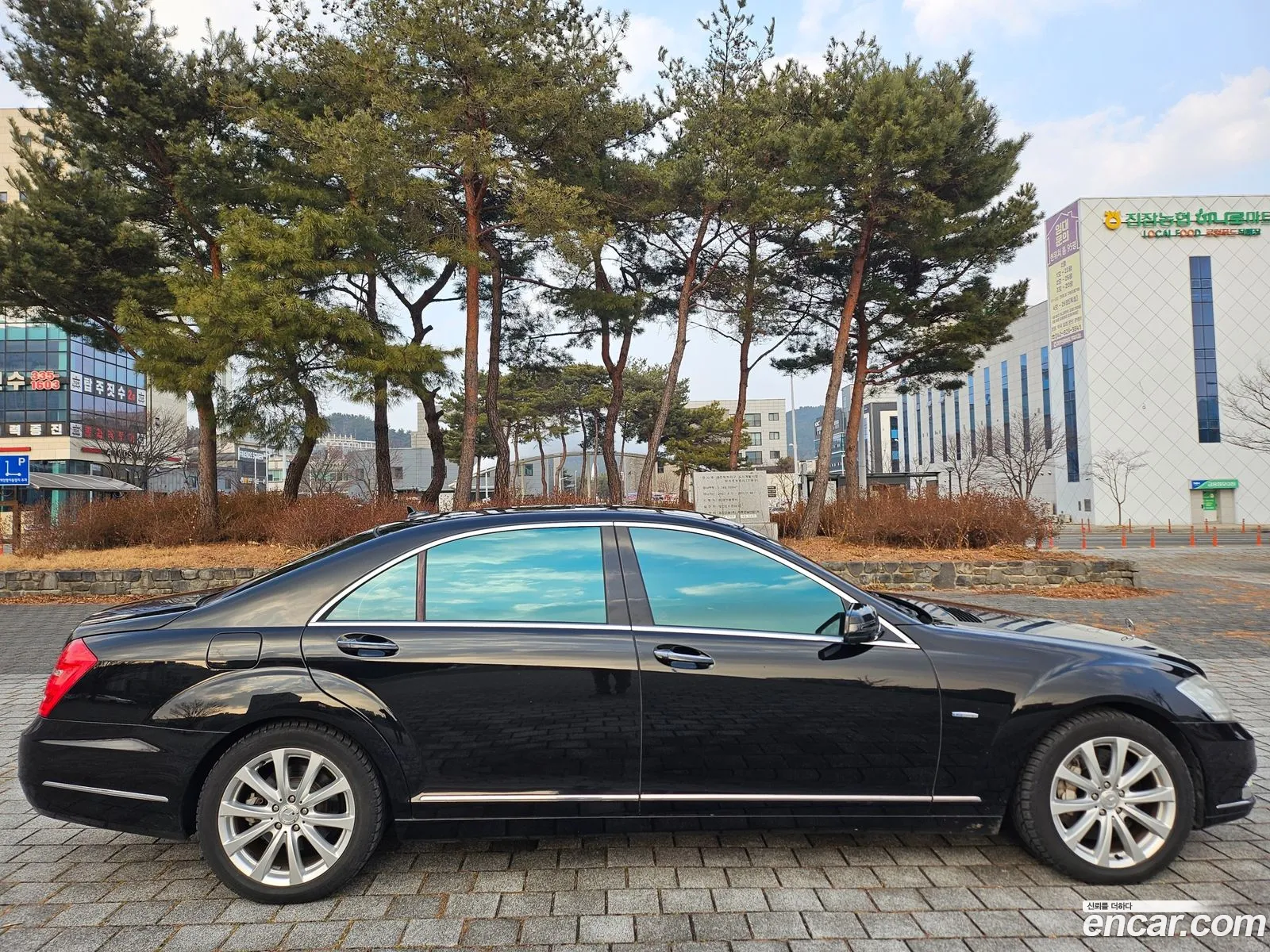 Mercedes-Benz S-Class W221 2011 — 13