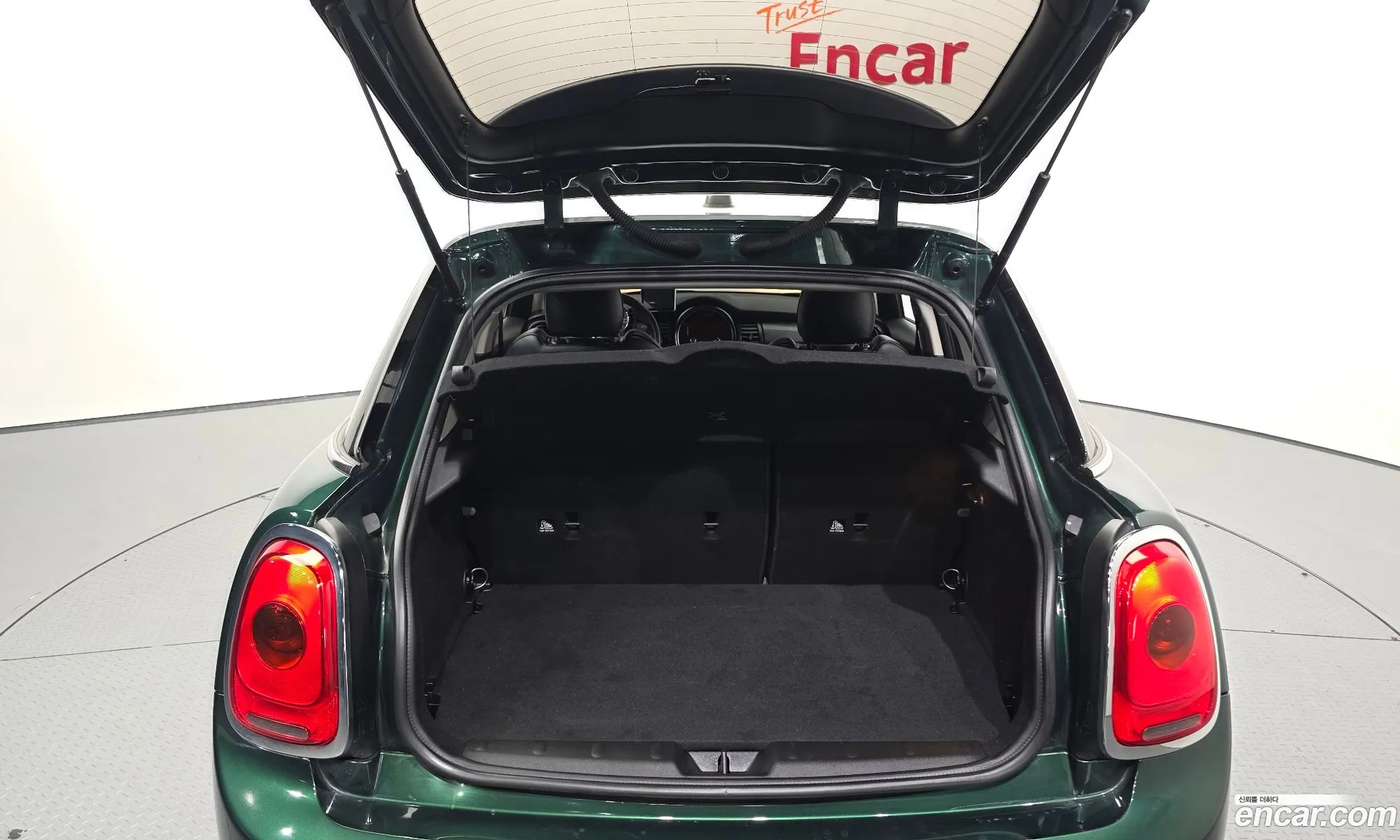 Mini Cooper 2017 WMWXU110XH2F12839 — 4