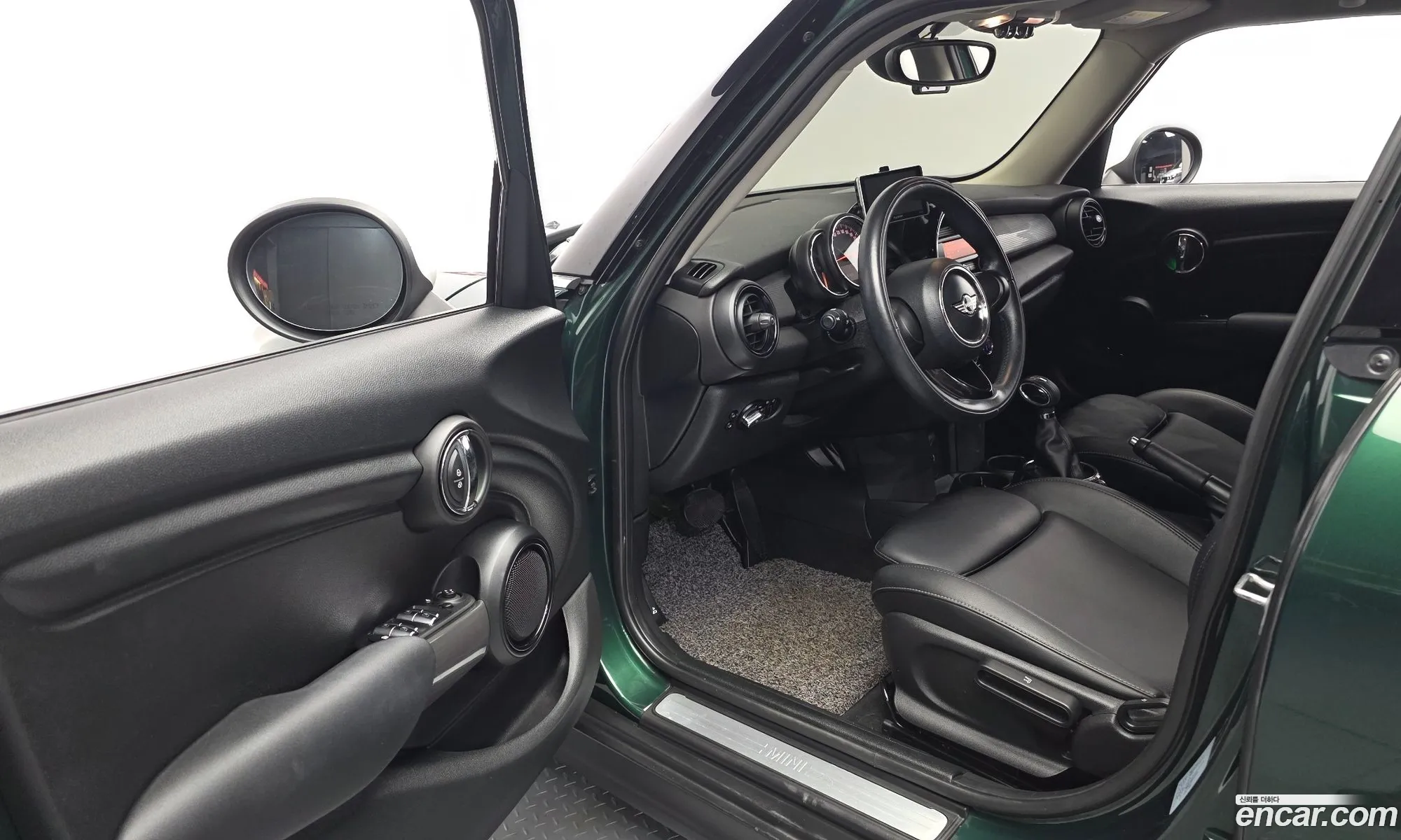 Mini Cooper 2017 WMWXU110XH2F12839 — 8