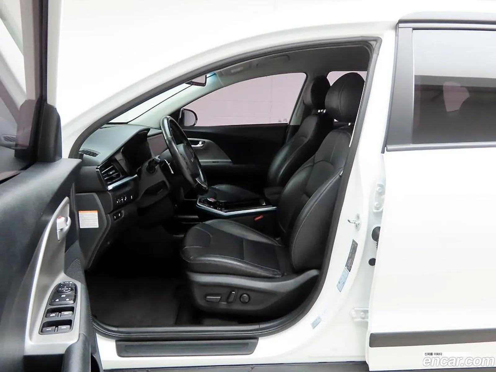 Kia Niro Plus 2022 — 7