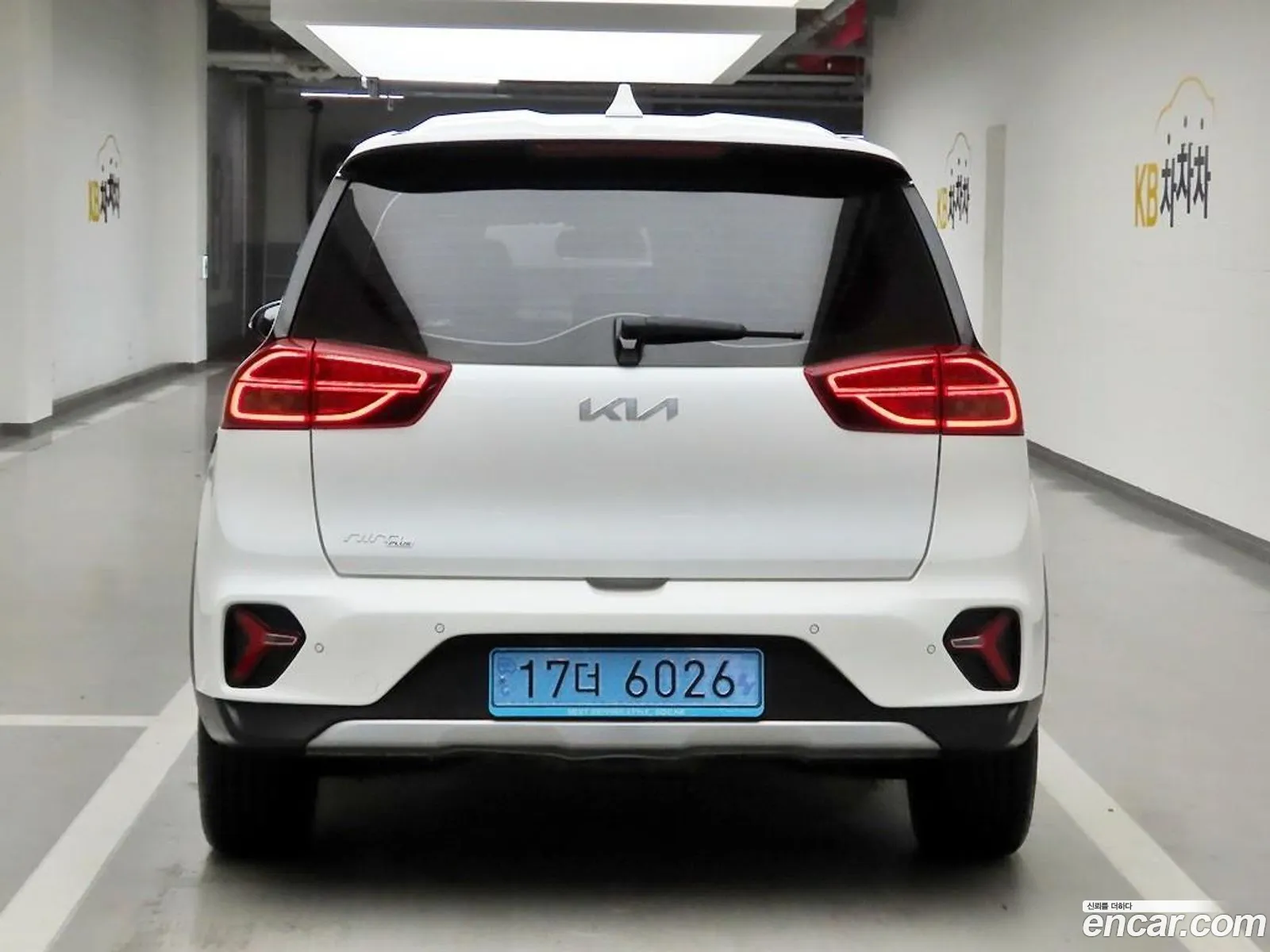 Kia Niro Plus 2022 — 16