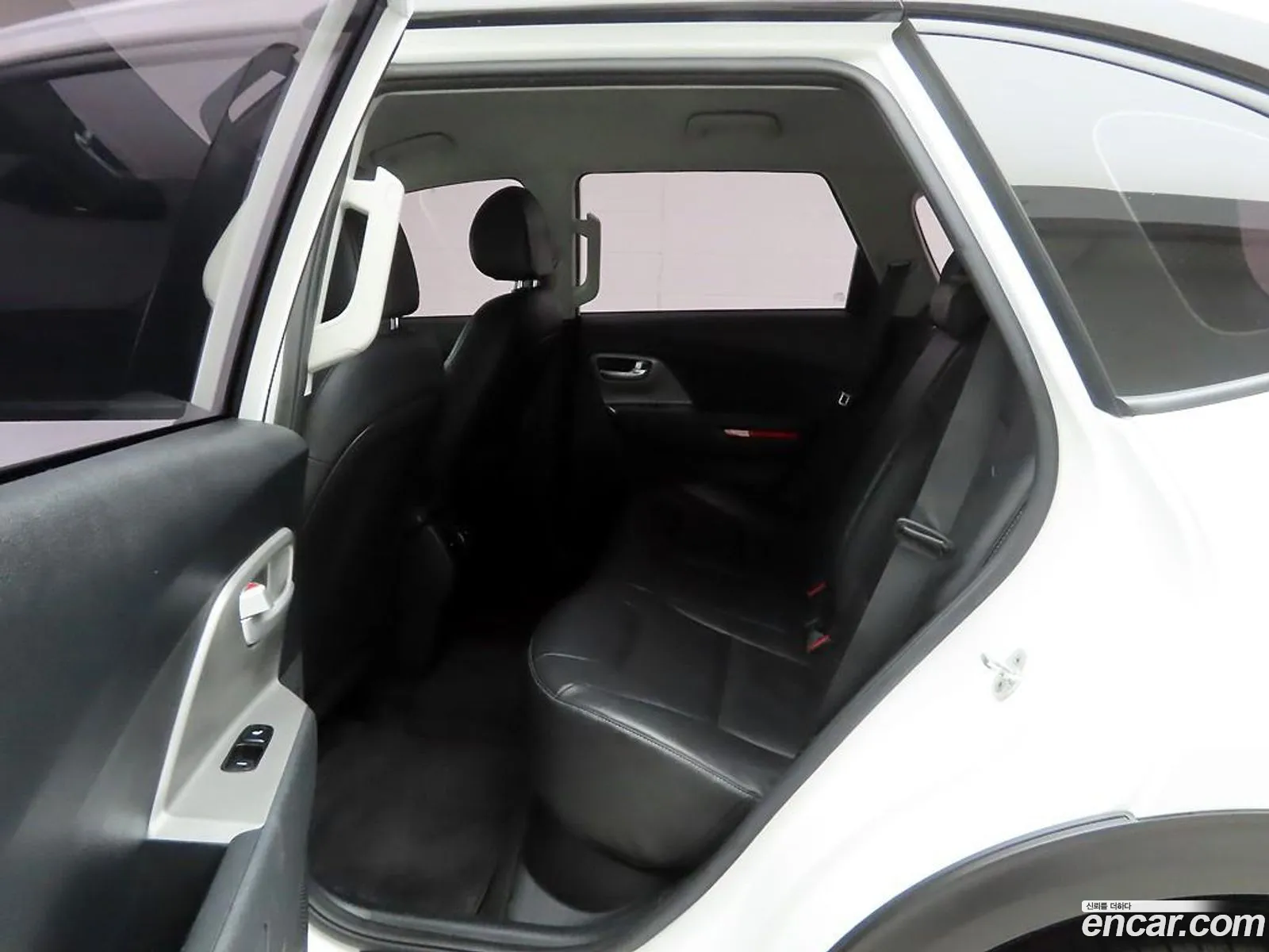 Kia Niro Plus 2022 — 3