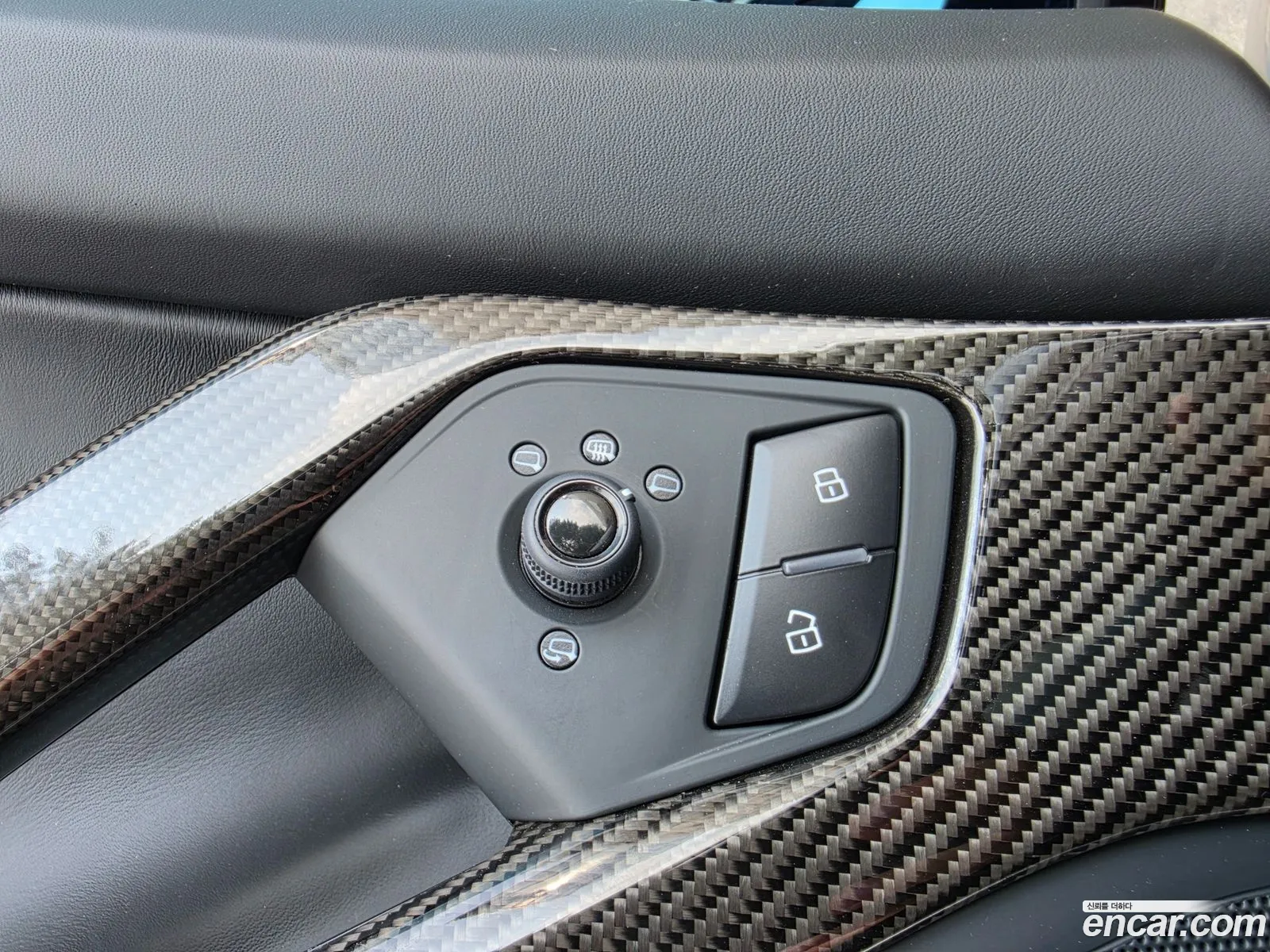 Lamborghini Aventador 2019 — 16