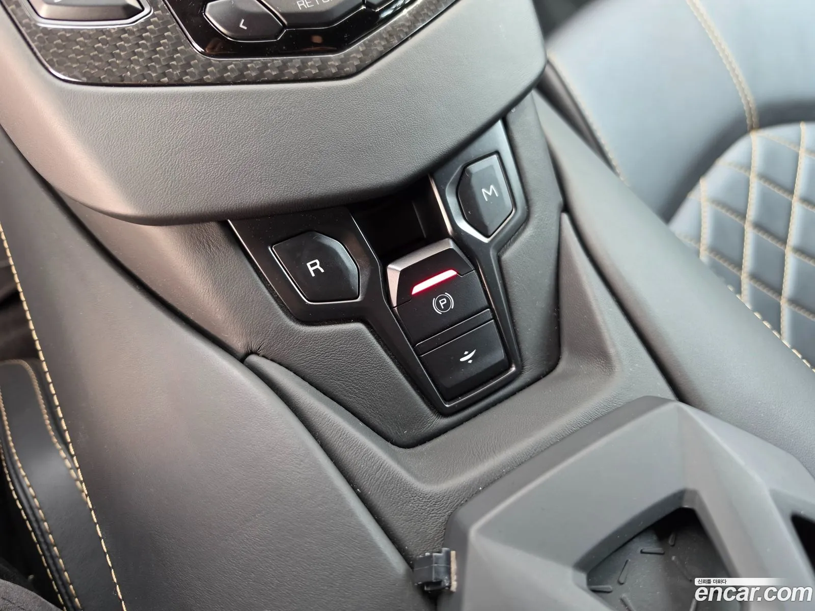 Lamborghini Aventador 2019 — 8