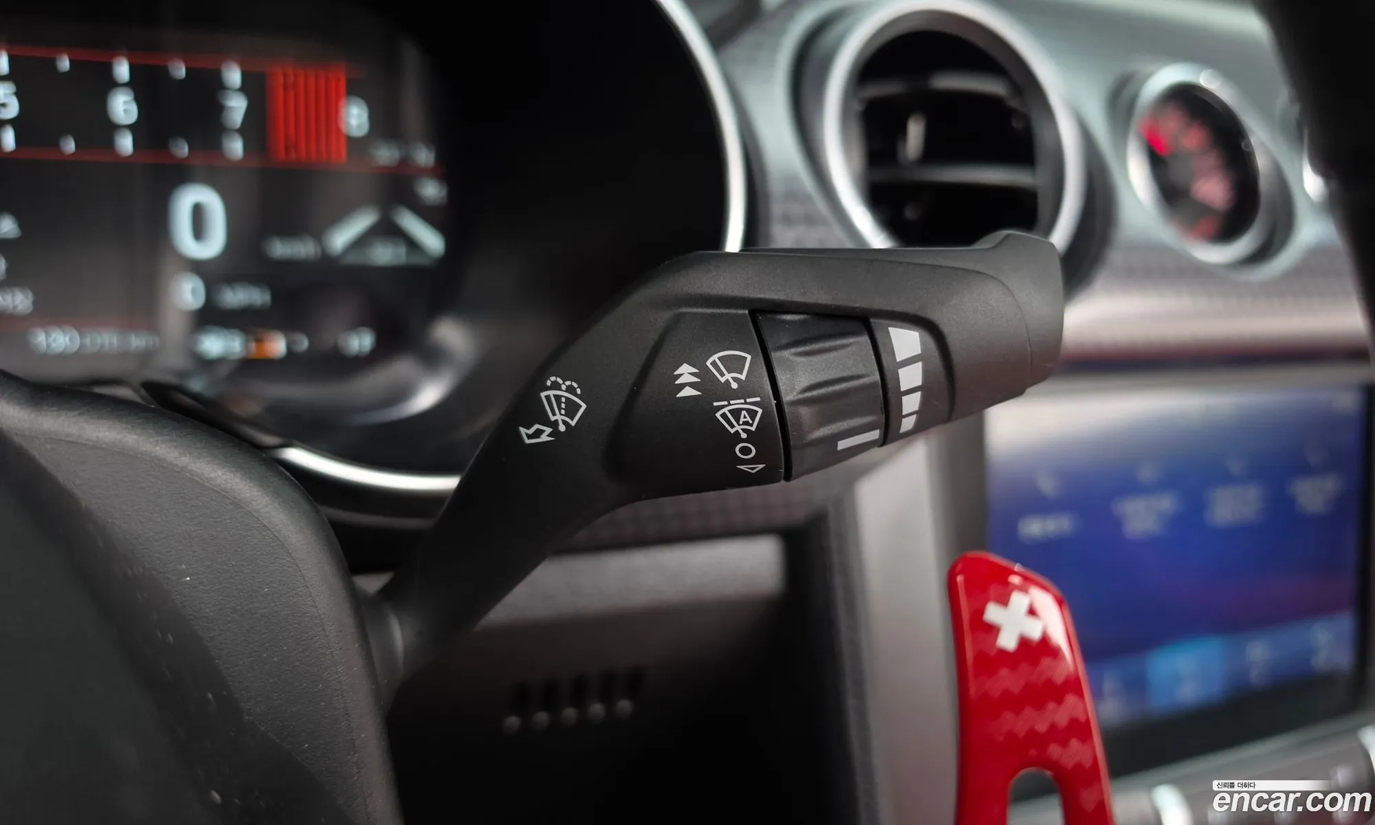 Ford Mustang 2020 — 17