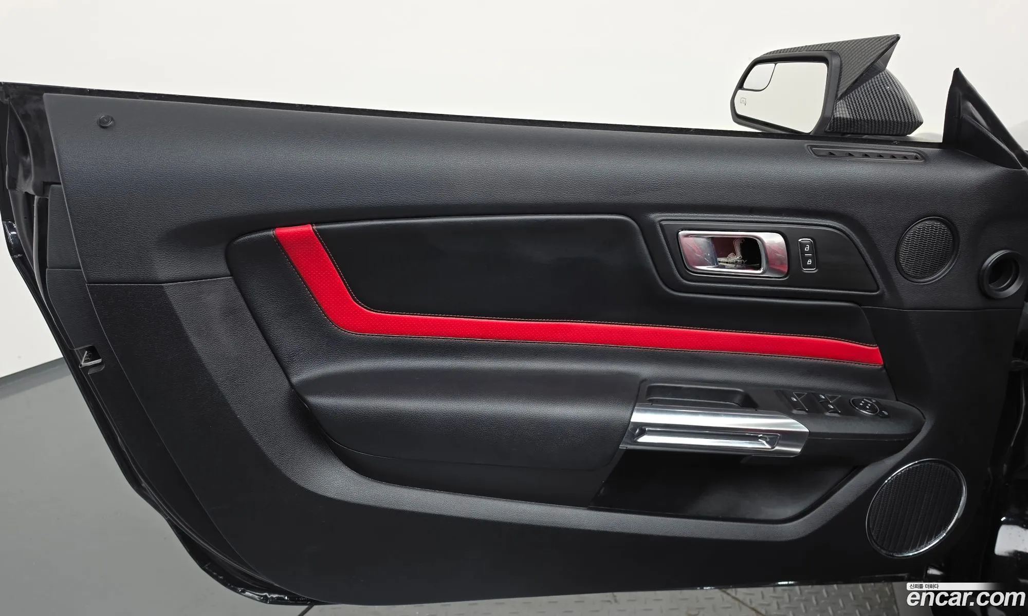 Ford Mustang 2020 — 3