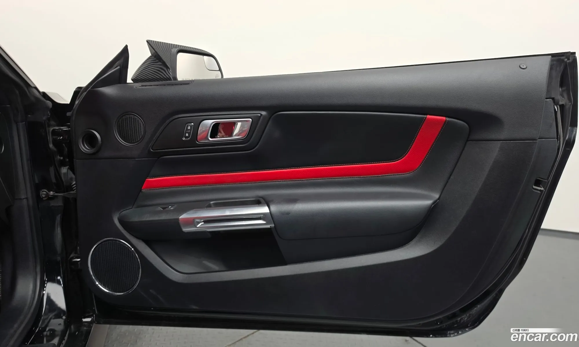Ford Mustang 2020 — 20