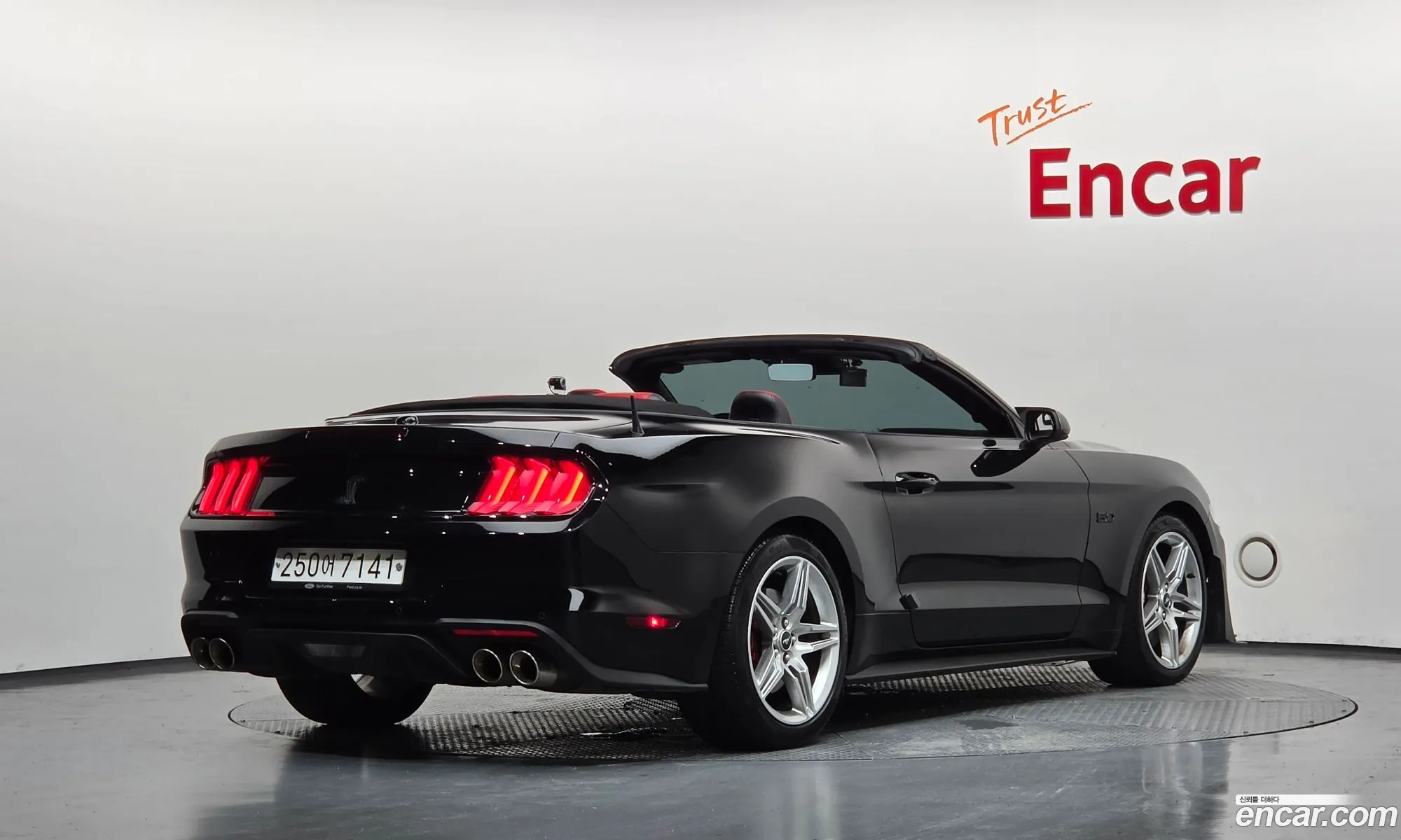 Ford Mustang 2020 — 22
