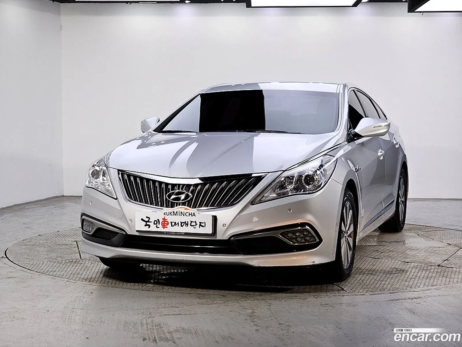 Hyundai Grandeur HG Hybrid 2014 — 17