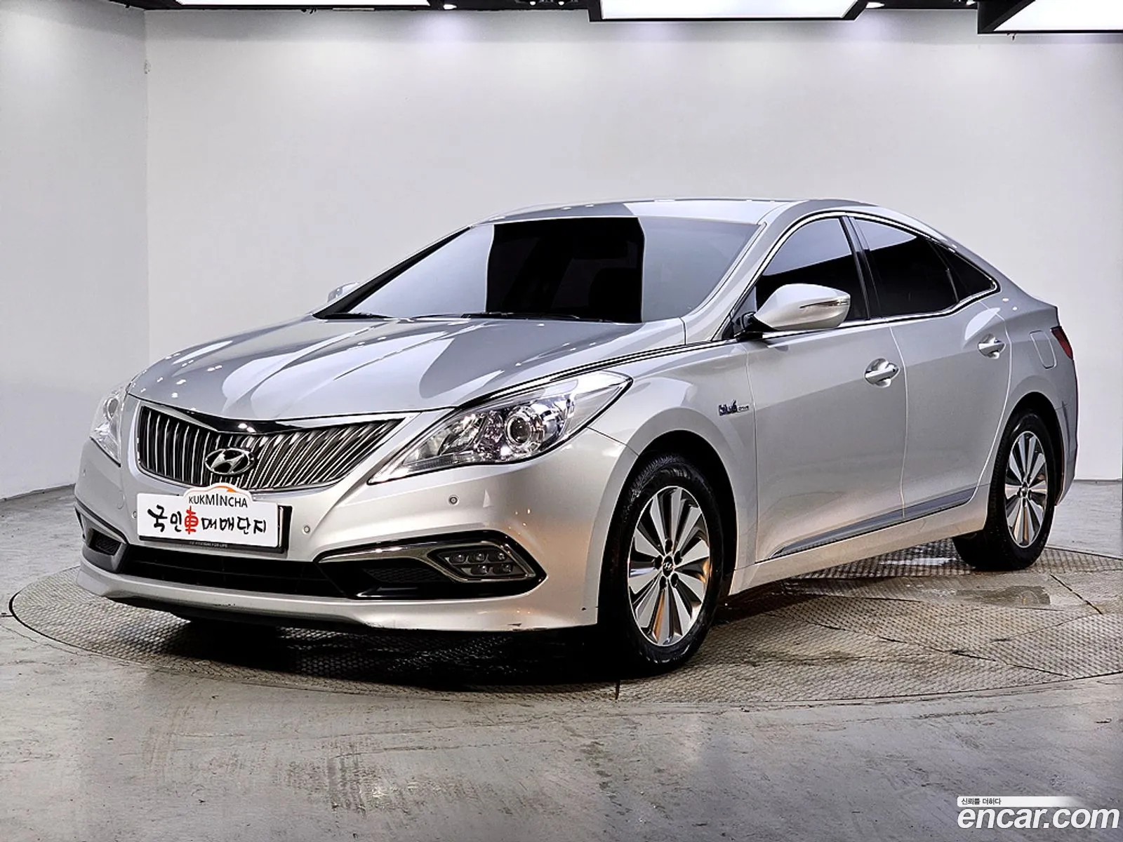 Hyundai Grandeur HG Hybrid 2014 — 13