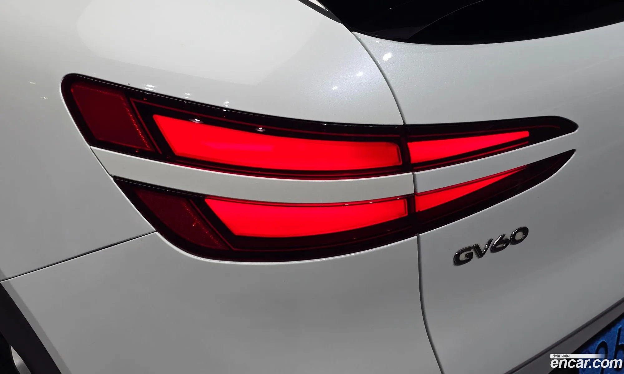 Genesis GV60 2022 — 17