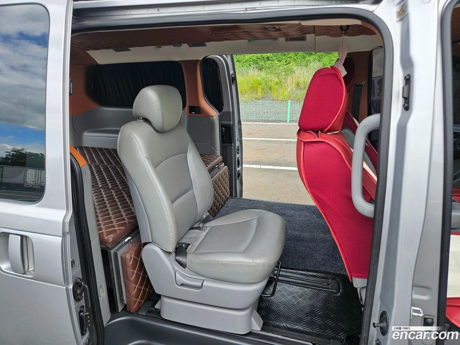 Hyundai Grand Starex 2016 — 18