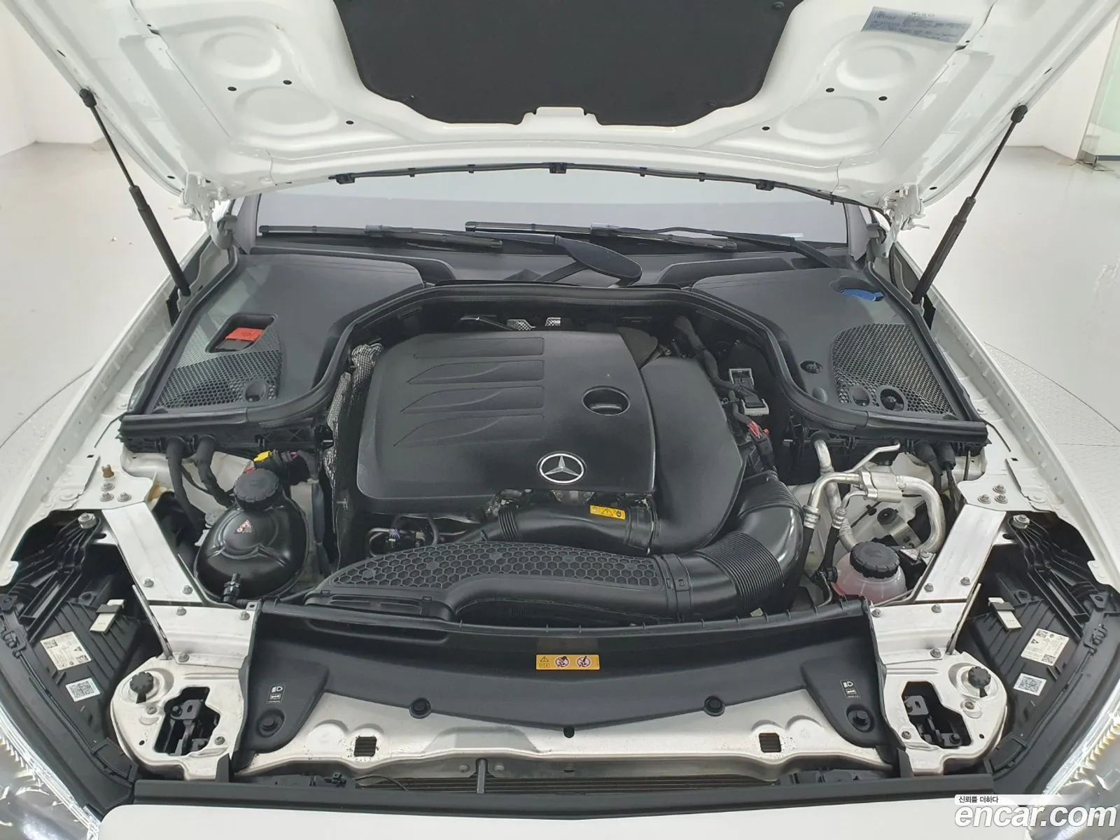 Mercedes-Benz E-Class W213 2023 — 4
