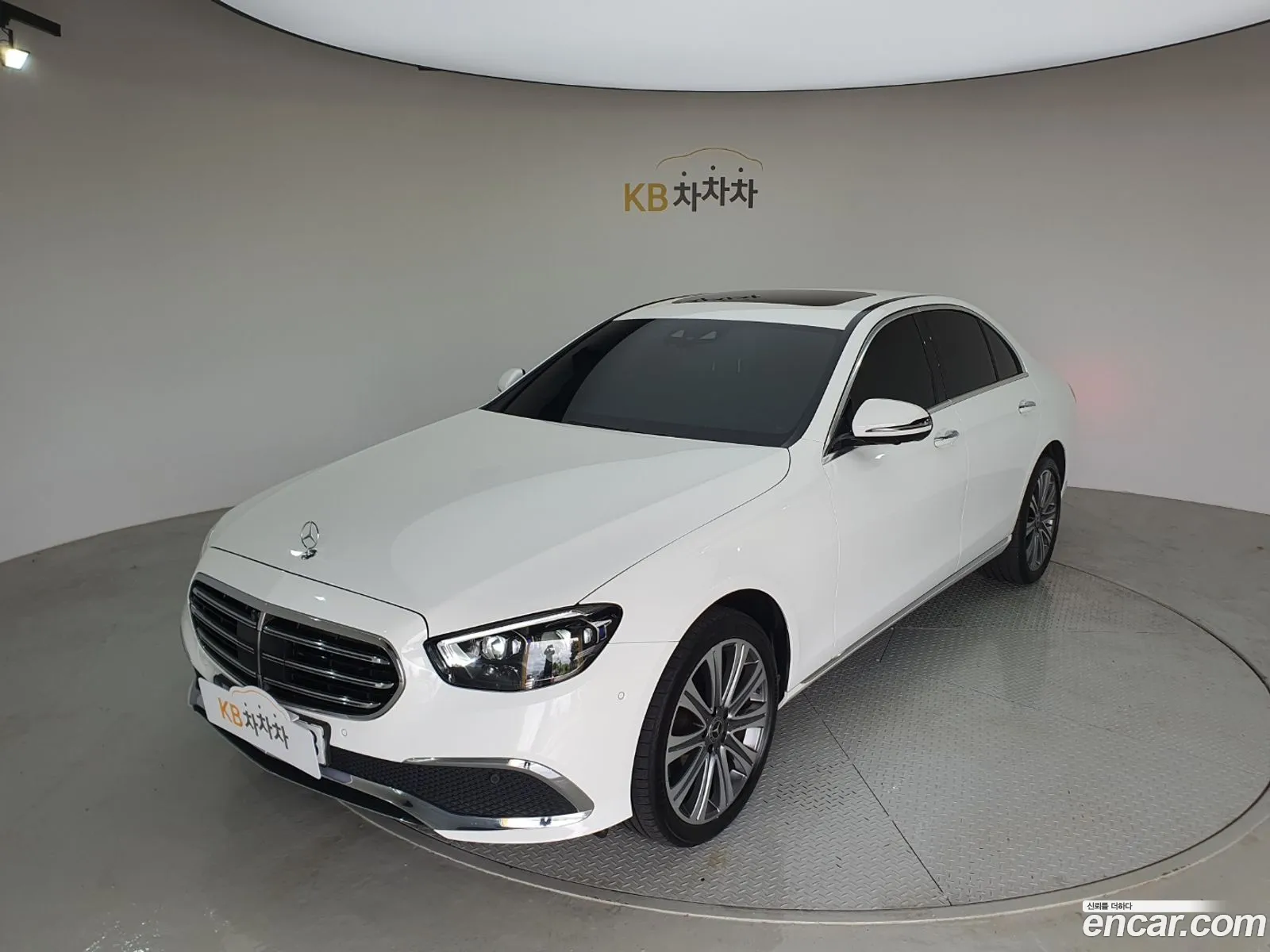 Mercedes-Benz E-Class W213 2023 — 7