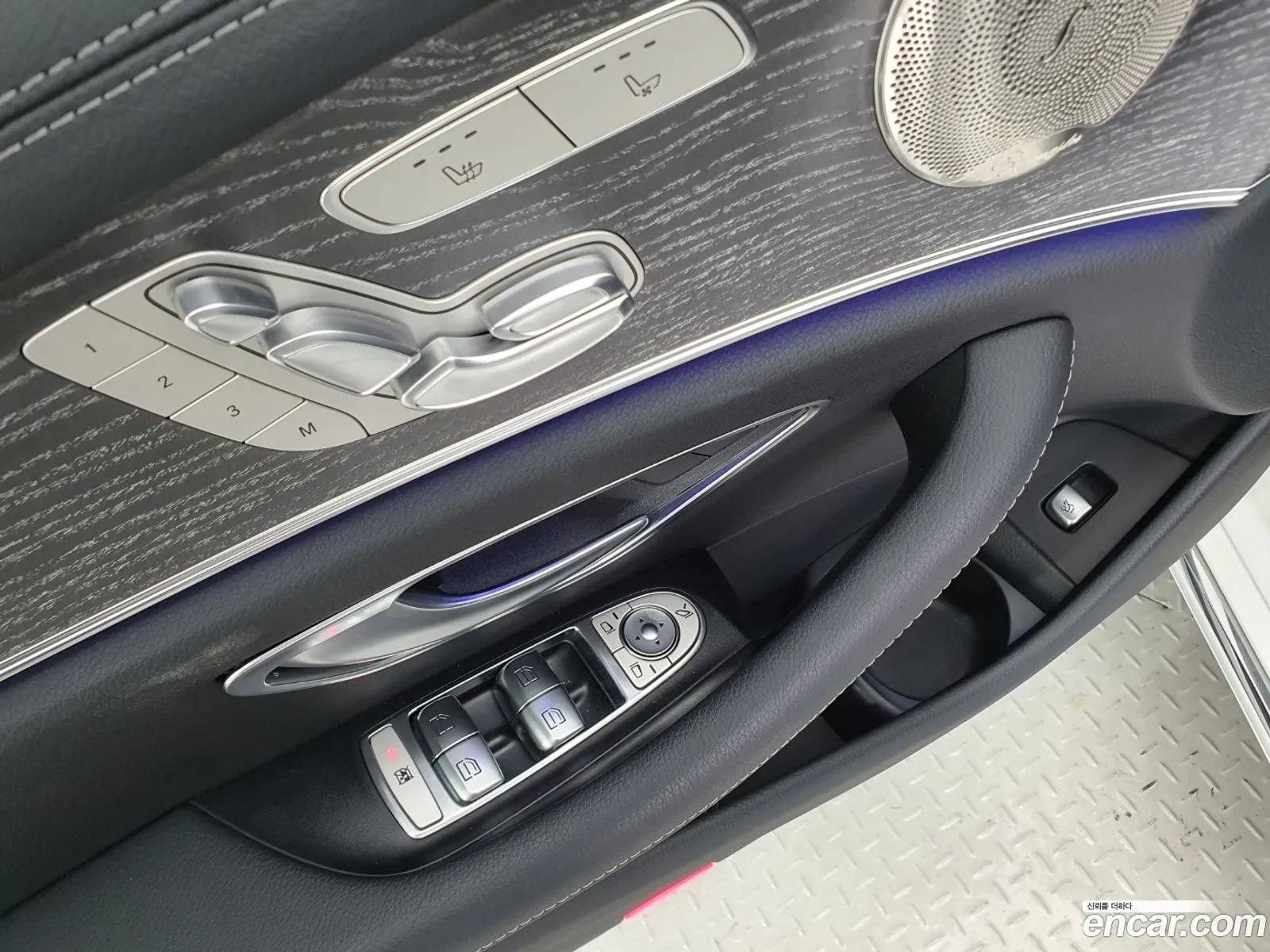Mercedes-Benz E-Class W213 2023 — 19