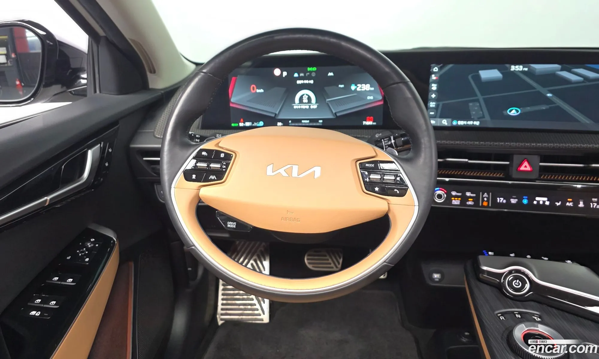 Kia EV6 2023 KNAC381AFPA163912 — 3