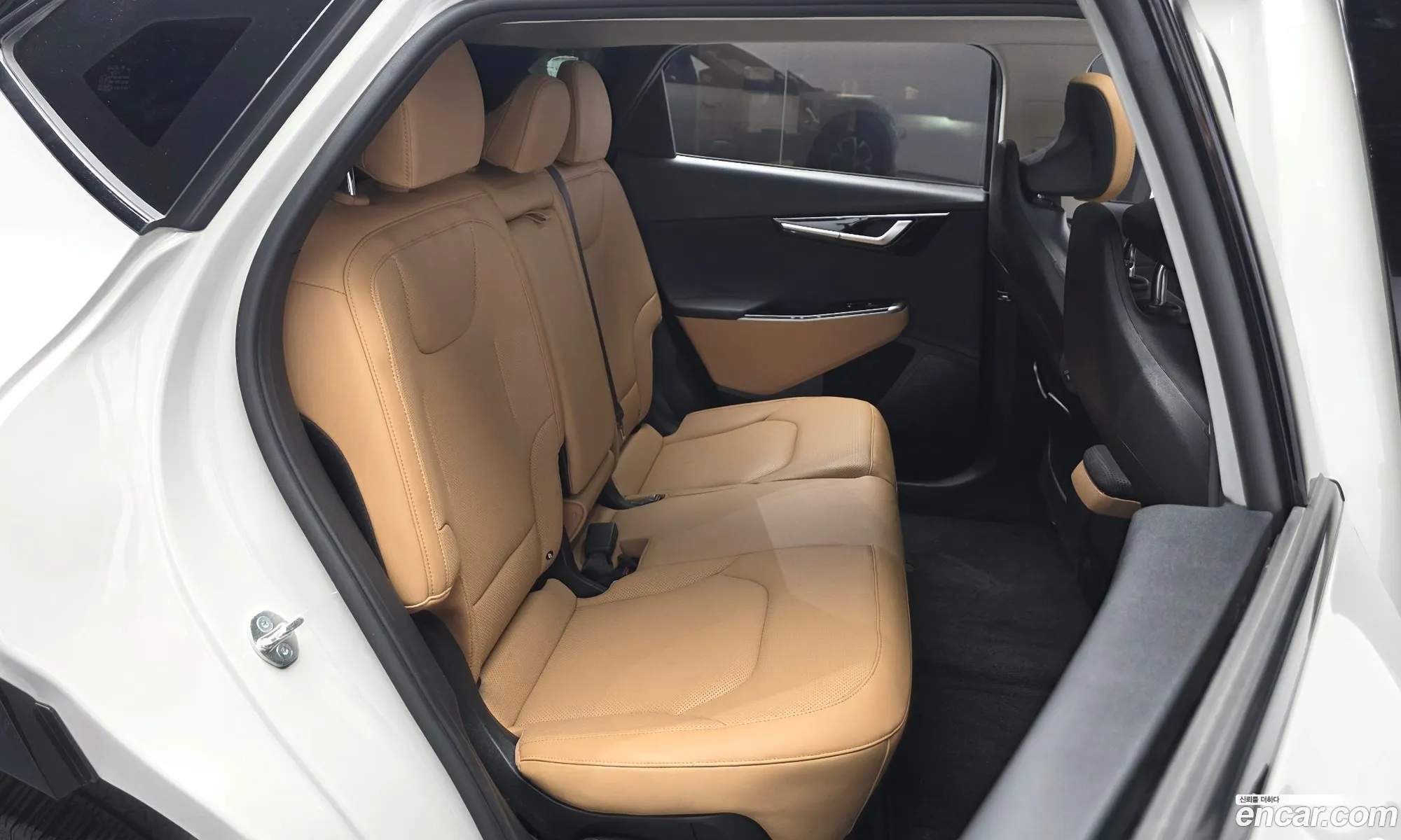 Kia EV6 2023 KNAC381AFPA163912 — 6