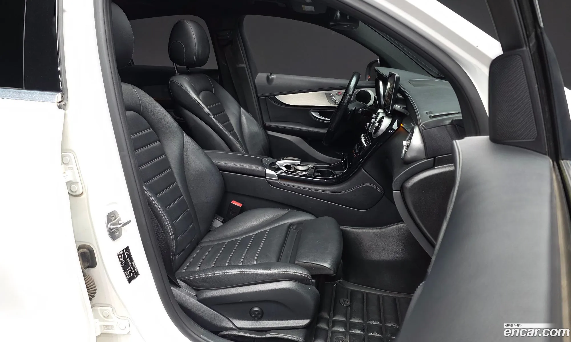 Mercedes-Benz GLC-Class X253 2017 WDC0J0FB0JF354082 — 6
