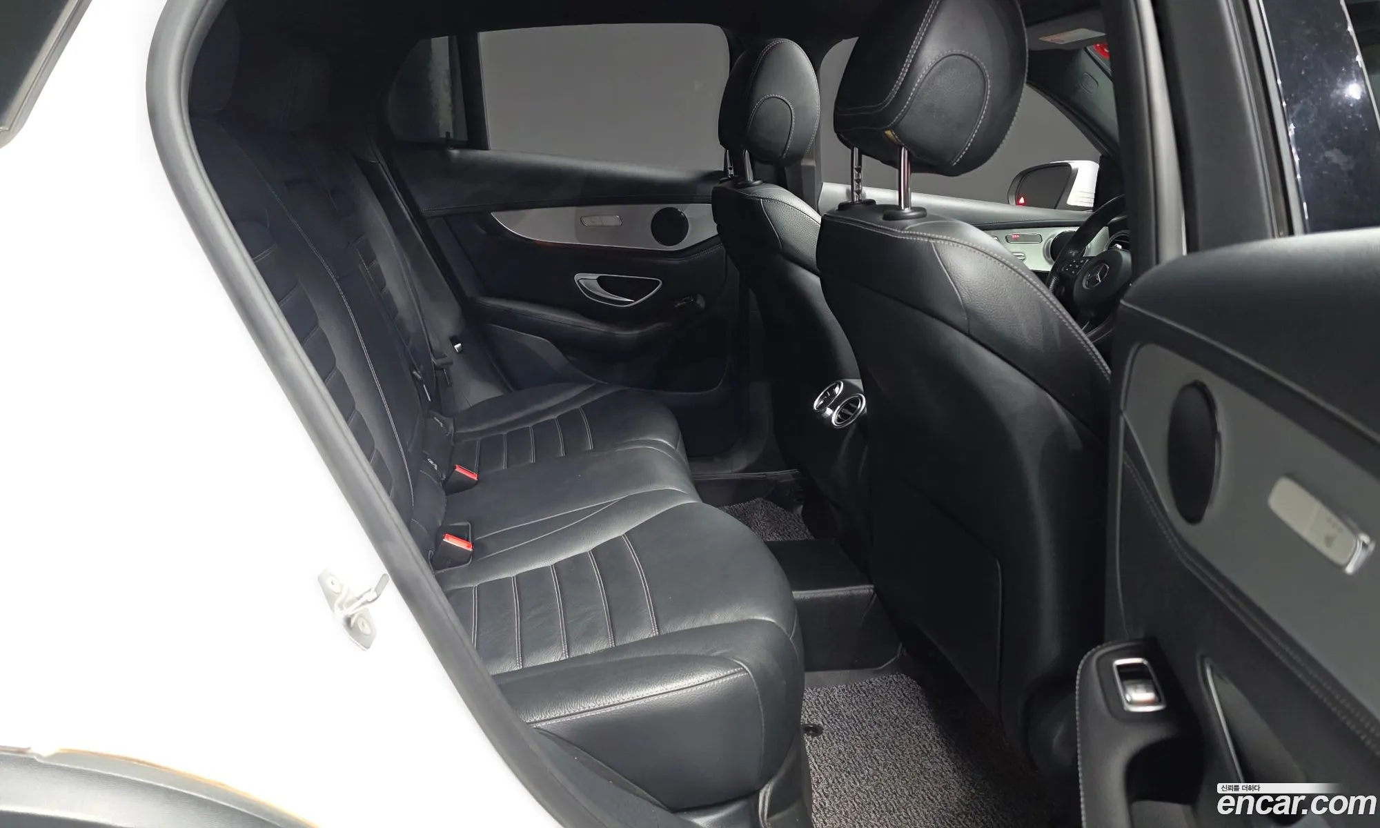 Mercedes-Benz GLC-Class X253 2017 WDC0J0FB0JF354082 — 2