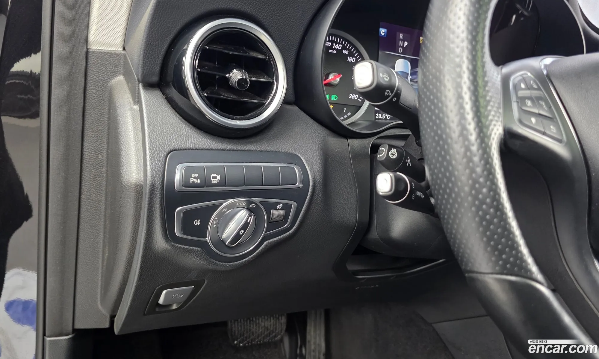 Mercedes-Benz GLC-Class X253 2017 WDC0J0FB1JF322371 — 6