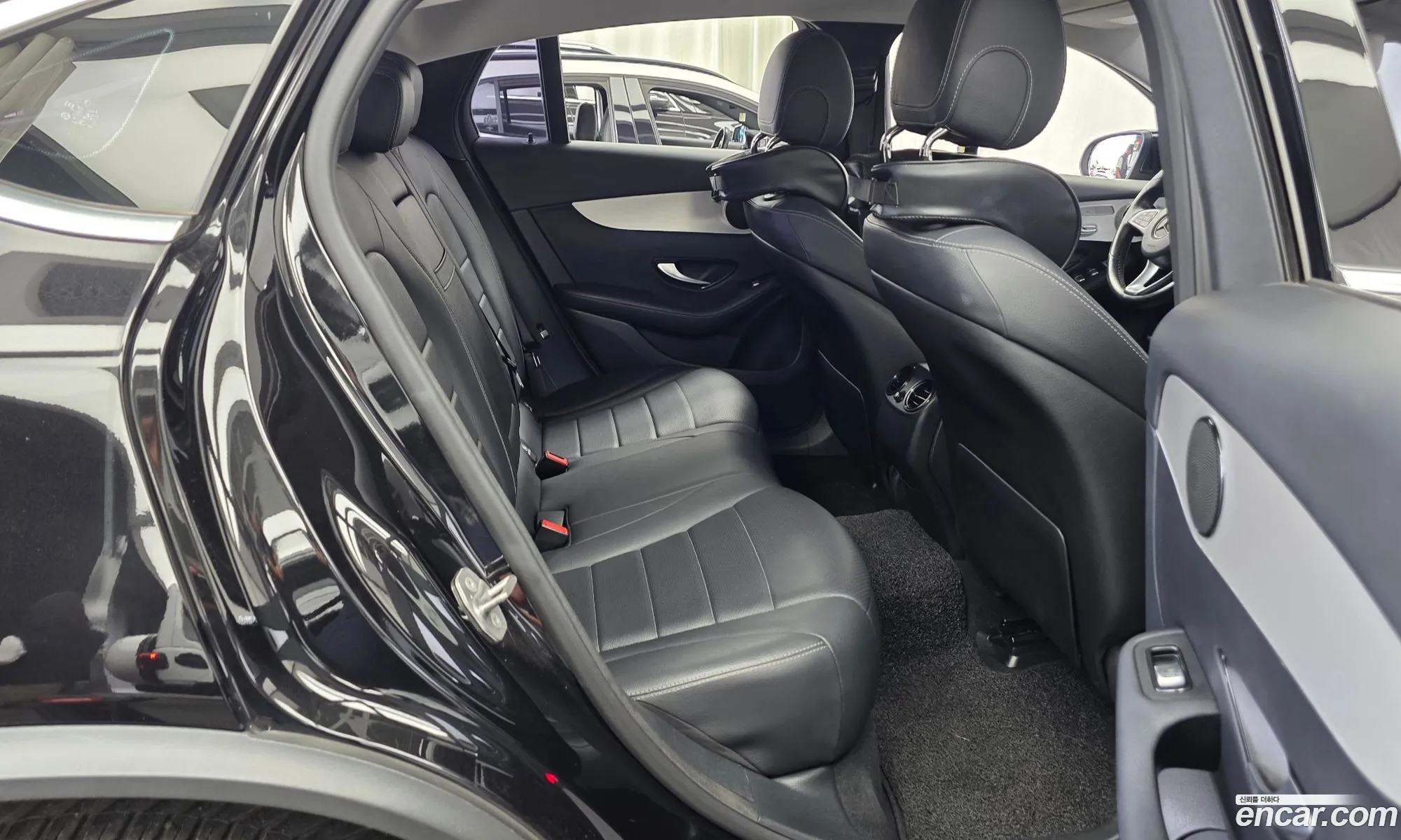 Mercedes-Benz GLC-Class X253 2017 WDC0J0FB1JF322371 — 17