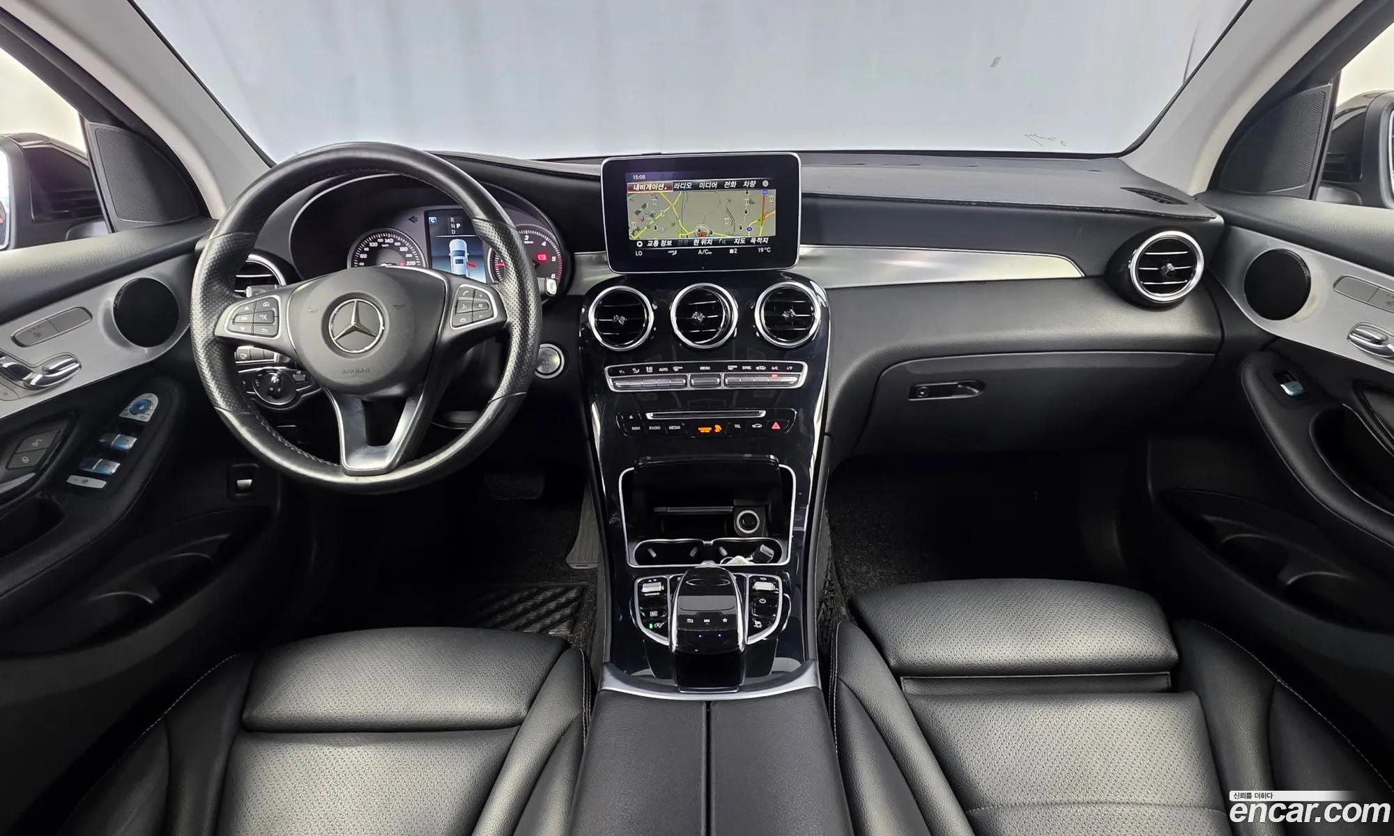 Mercedes-Benz GLC-Class X253 2017 WDC0J0FB1JF322371 — 3