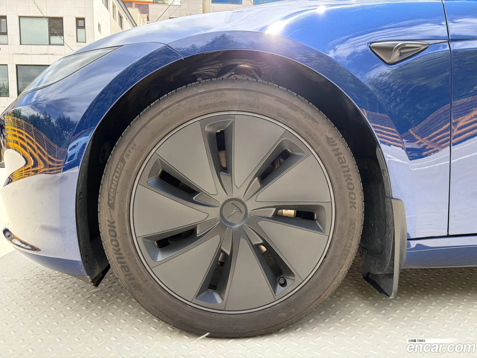 Tesla Model 3 2024 — 7