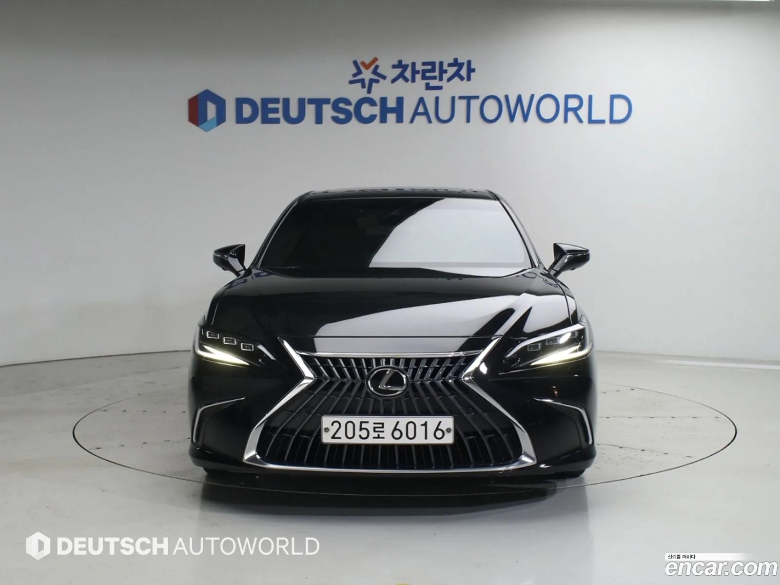 Lexus ES300h 7th Gen 2023 — 17