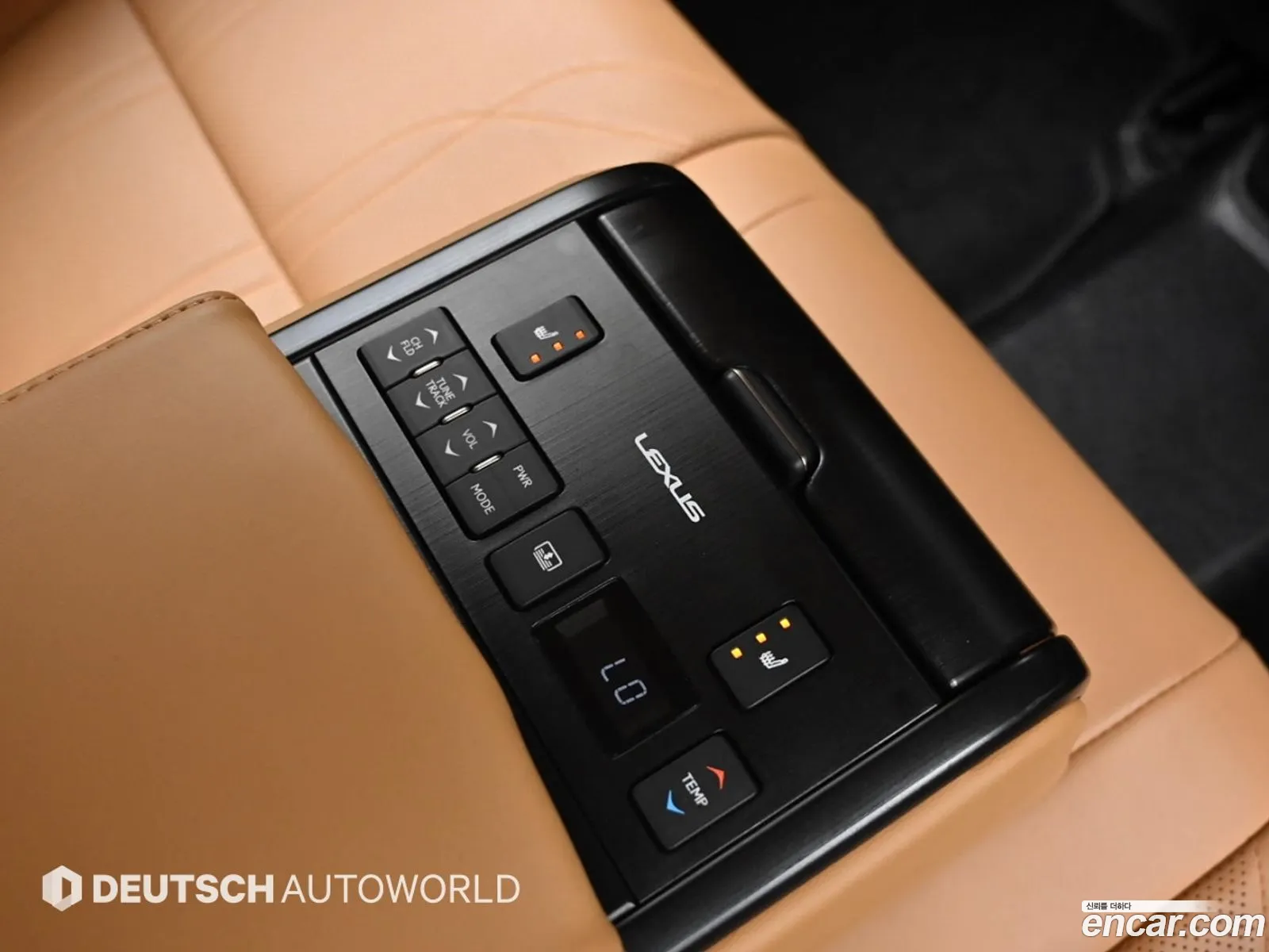 Lexus ES300h 7th Gen 2023 — 6