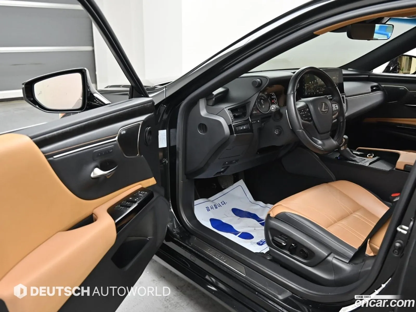 Lexus ES300h 7th Gen 2023 — 20