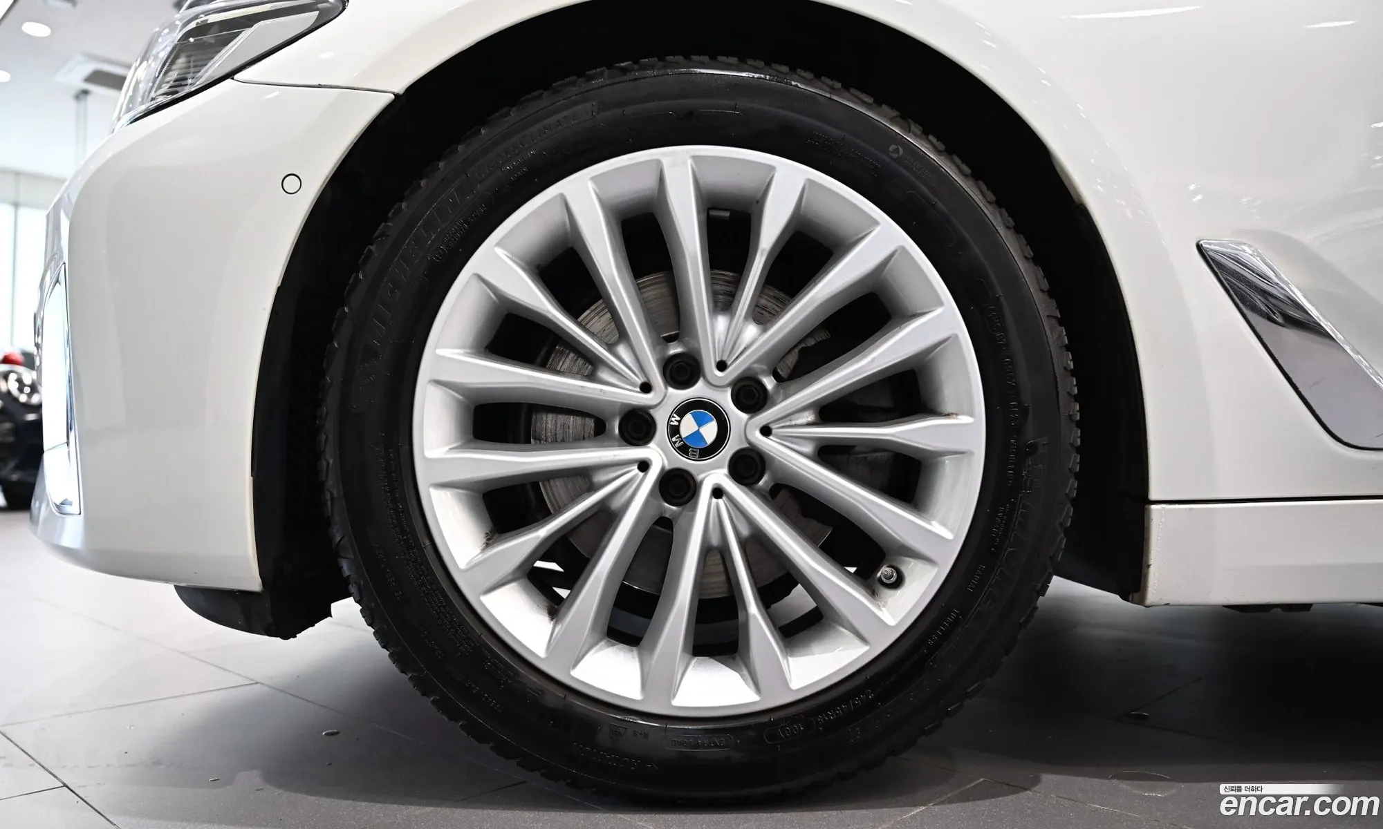 BMW 5 Series 2020 — 7