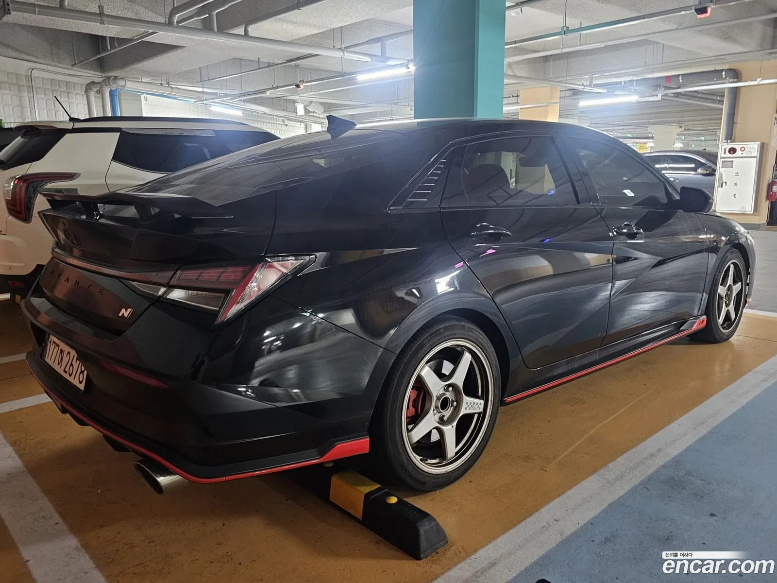 Hyundai Elantra 2024 — 16