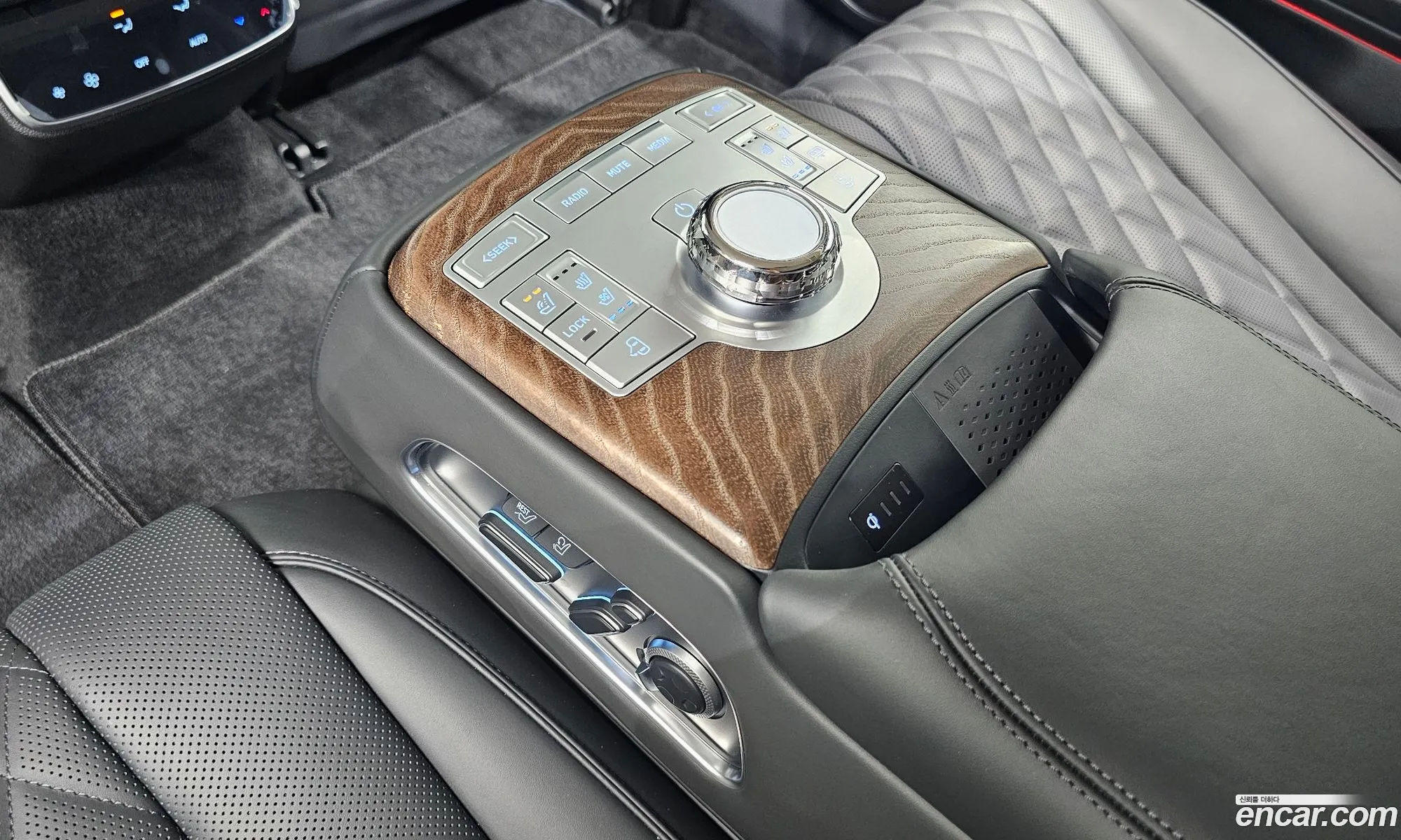 Genesis Electrified G80 2024 — 31