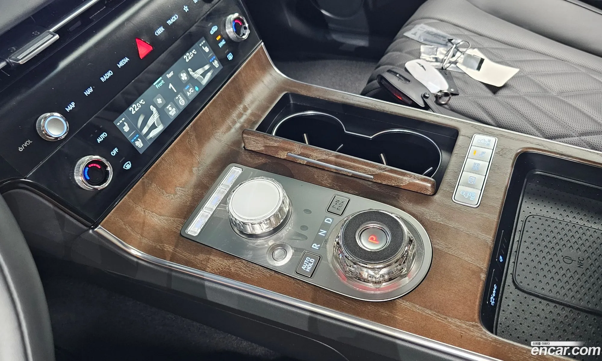 Genesis Electrified G80 2024 — 6