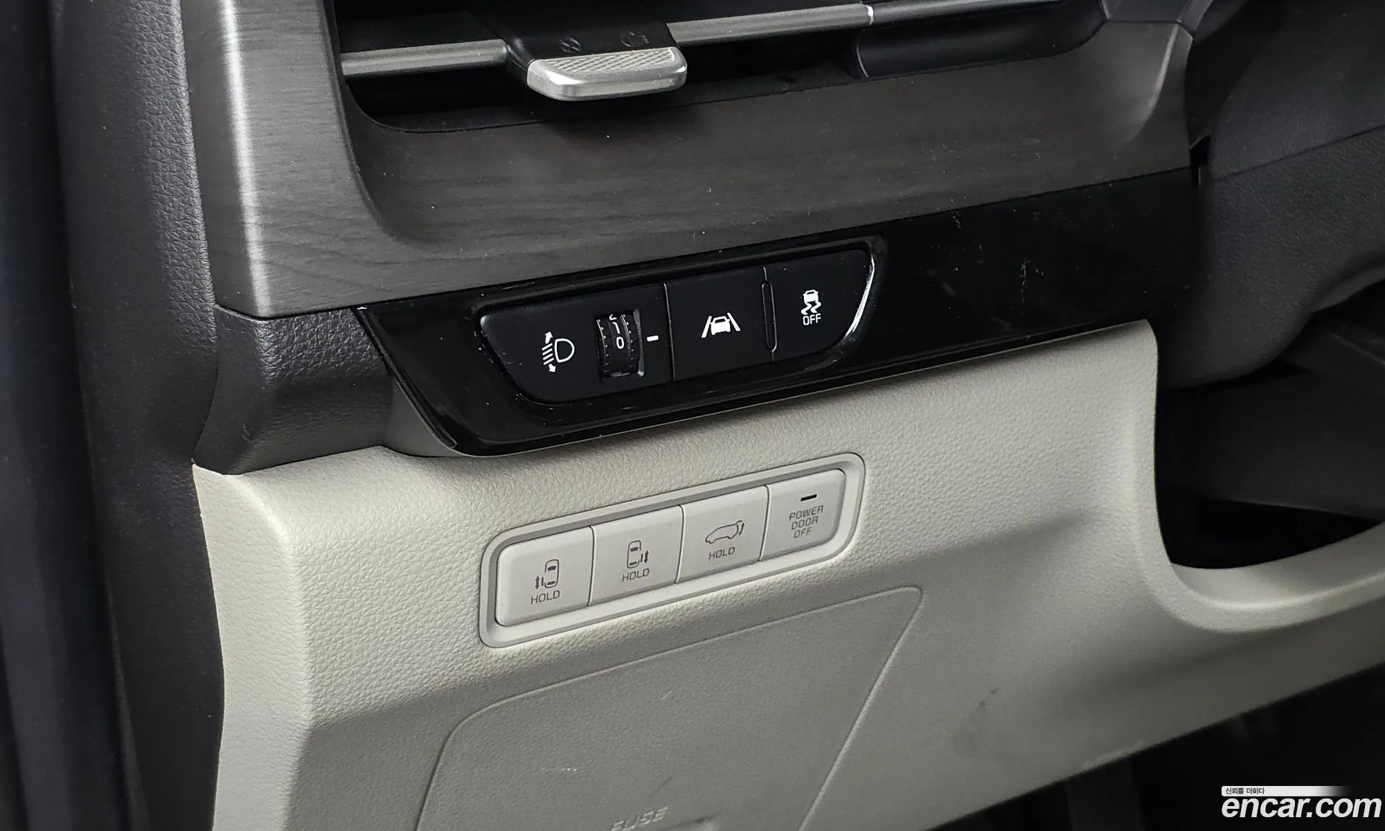 Kia Carnival 2020 KNANC813BMS025182 — 8