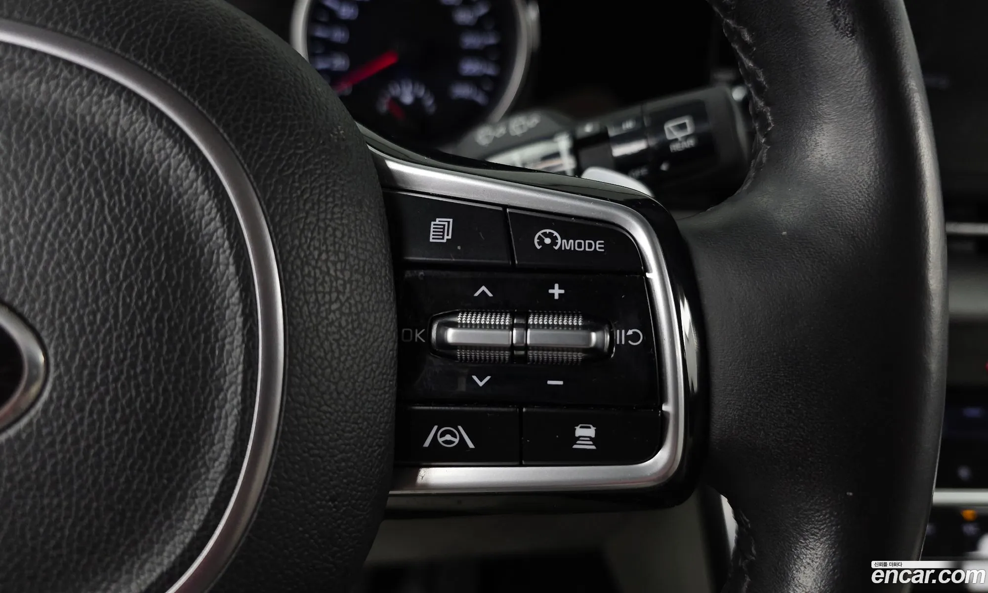 Kia Carnival 2020 KNANC813BMS025182 — 12