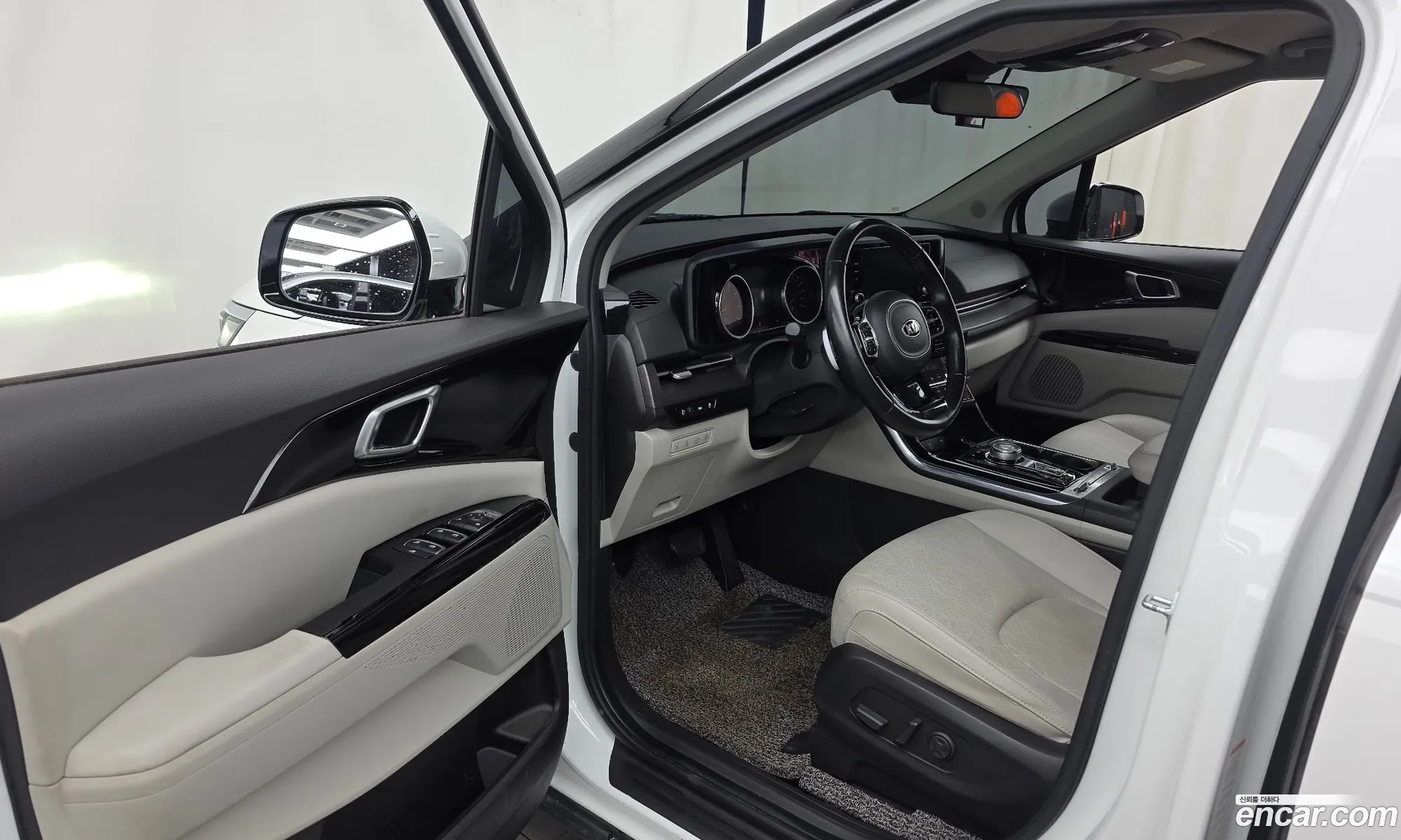 Kia Carnival 2020 KNANC813BMS025182 — 16
