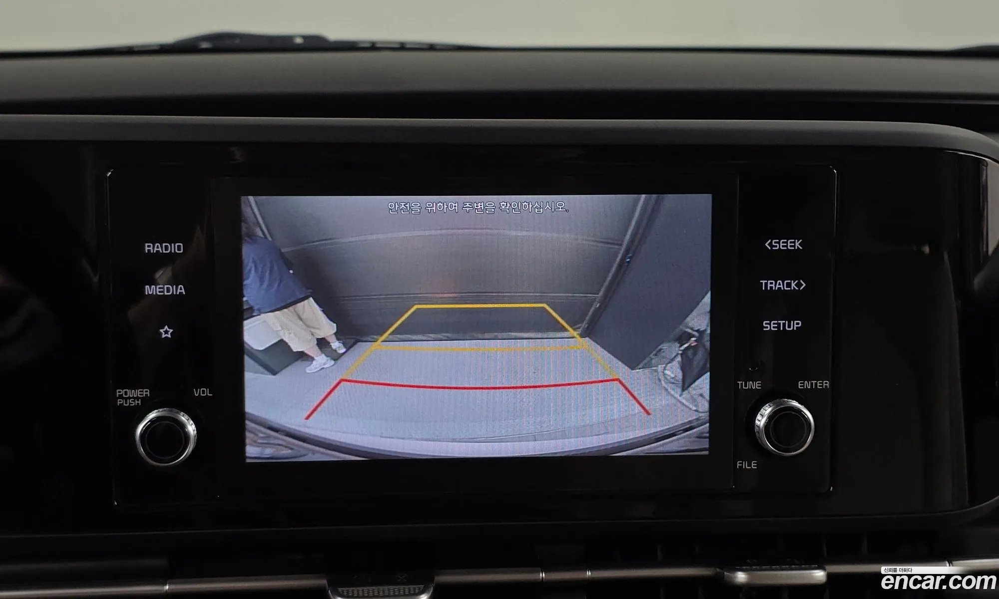 Kia Carnival 2020 KNANC813BMS025182 — 9