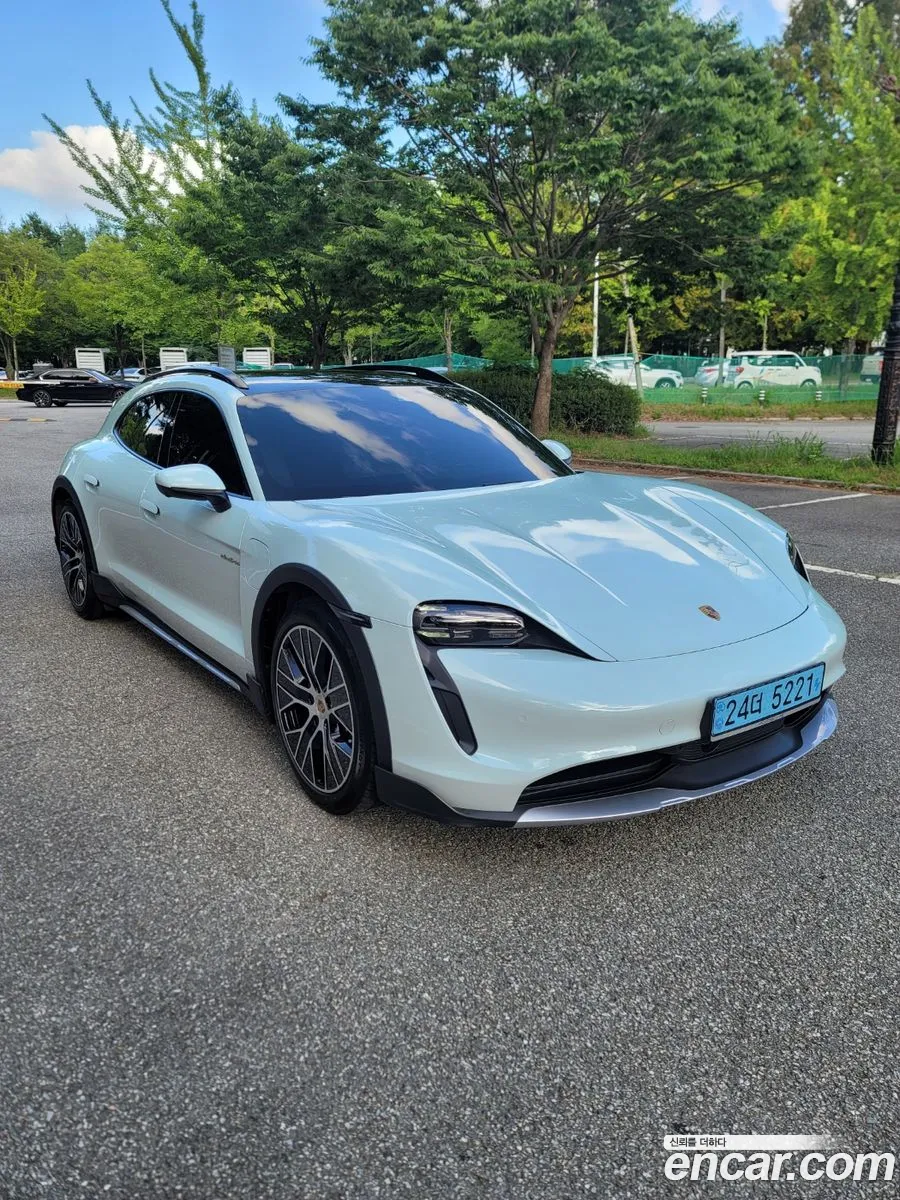 Porsche Taycan 2021 — 11