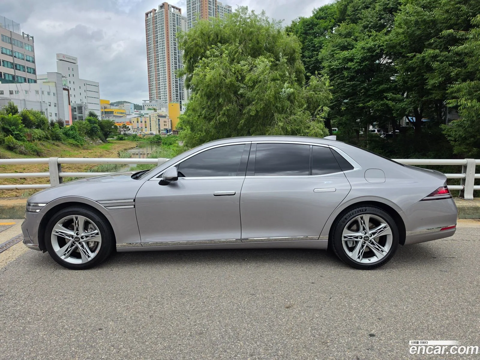 Genesis G90 2023 — 5