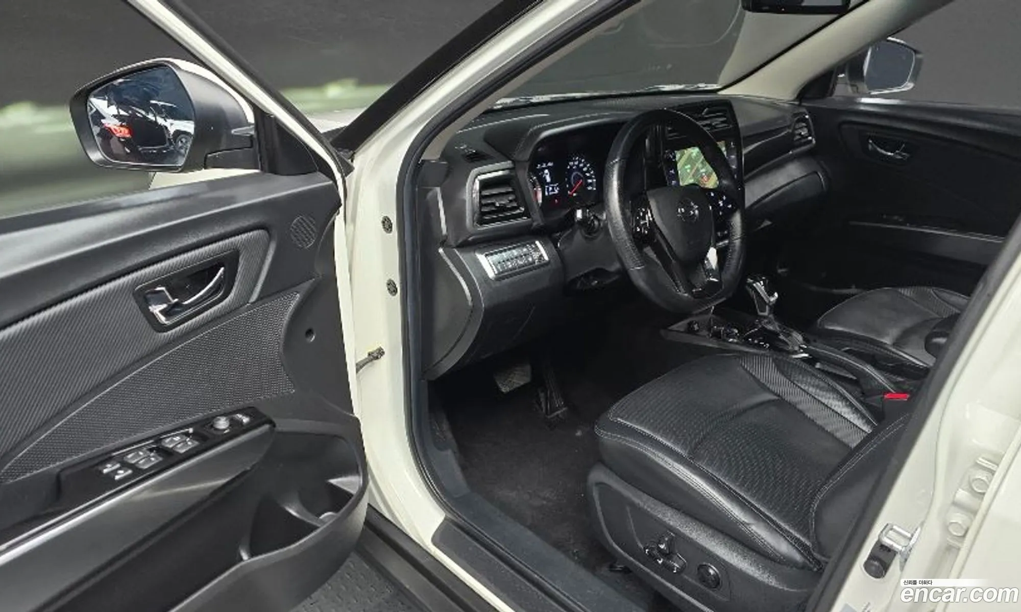 KG Mobility (SsangYong) Tivoli 2022 — 11